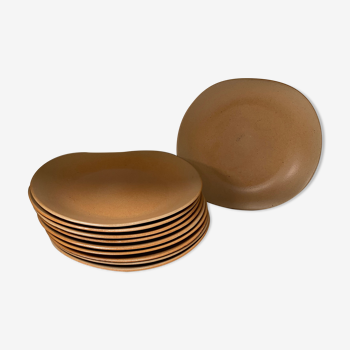 8 vintage stoneware plates