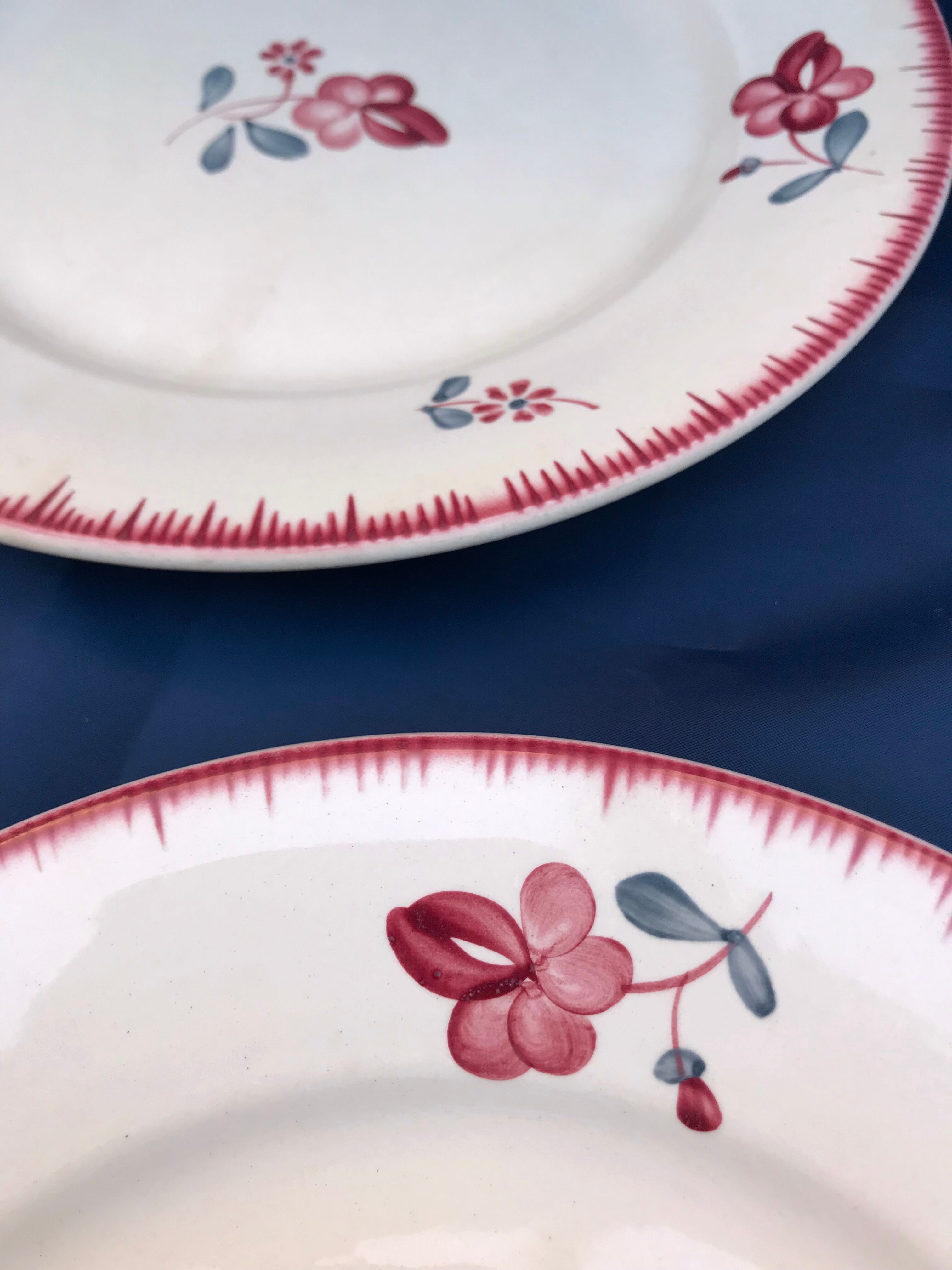 Plates Digoin Sarreguemines fleuries 19th century series Margaret pink flowers