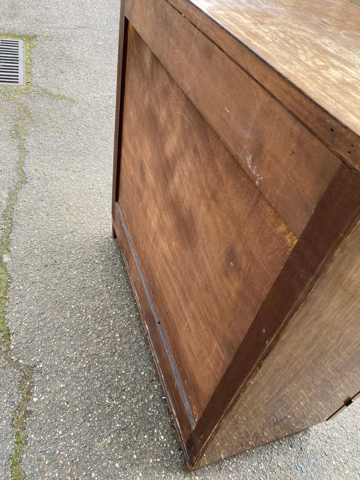 1960s wooden Art Deco buffet with 2 doors