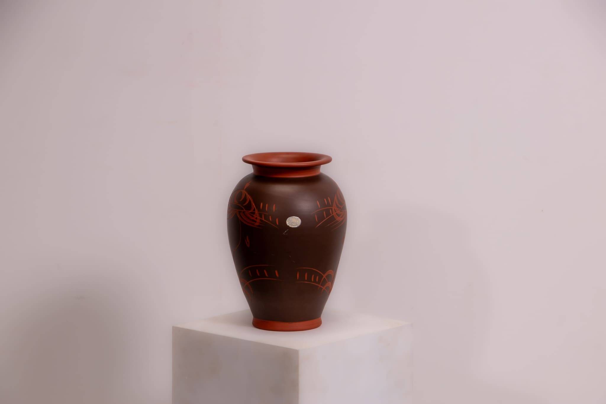 Vase design floral Eiwa vers 1970