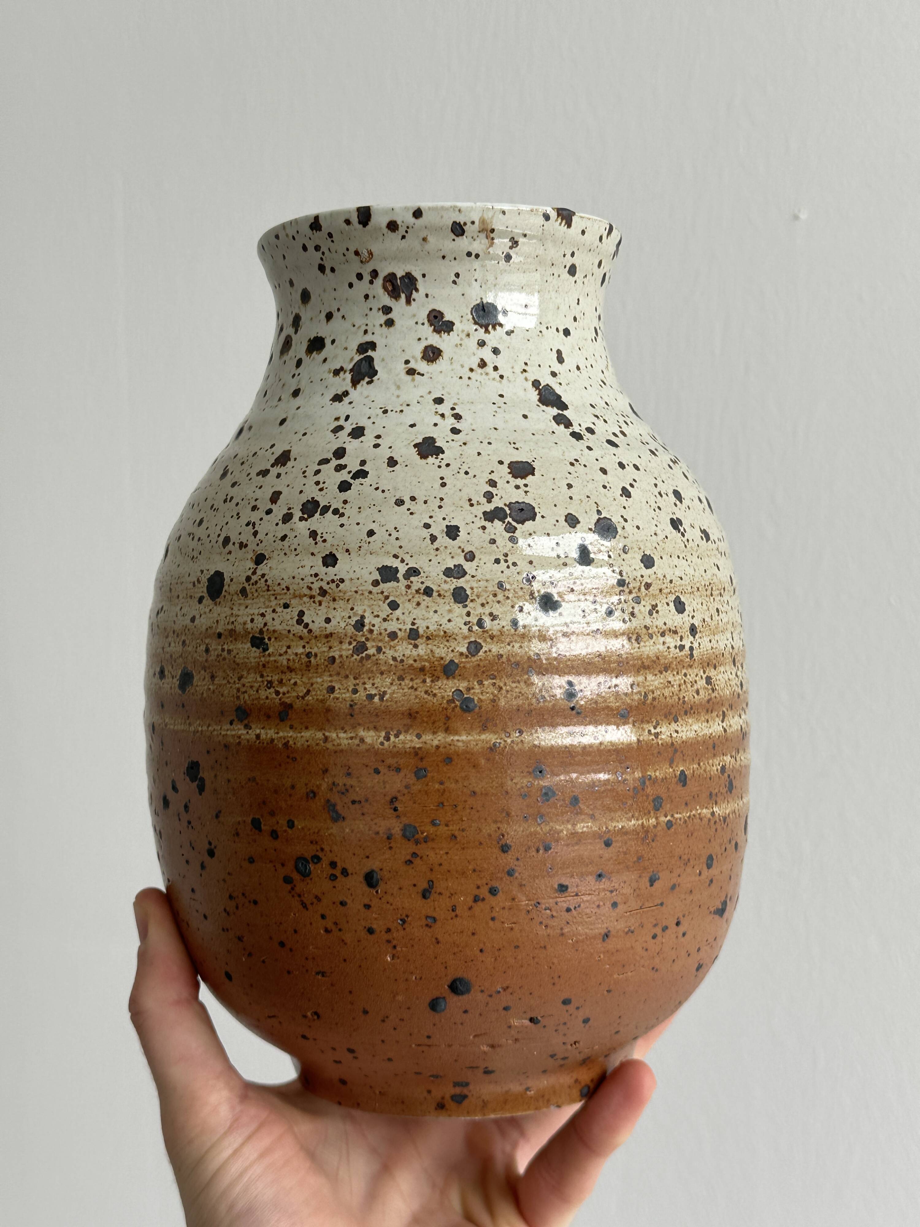 Pyrite stoneware vase