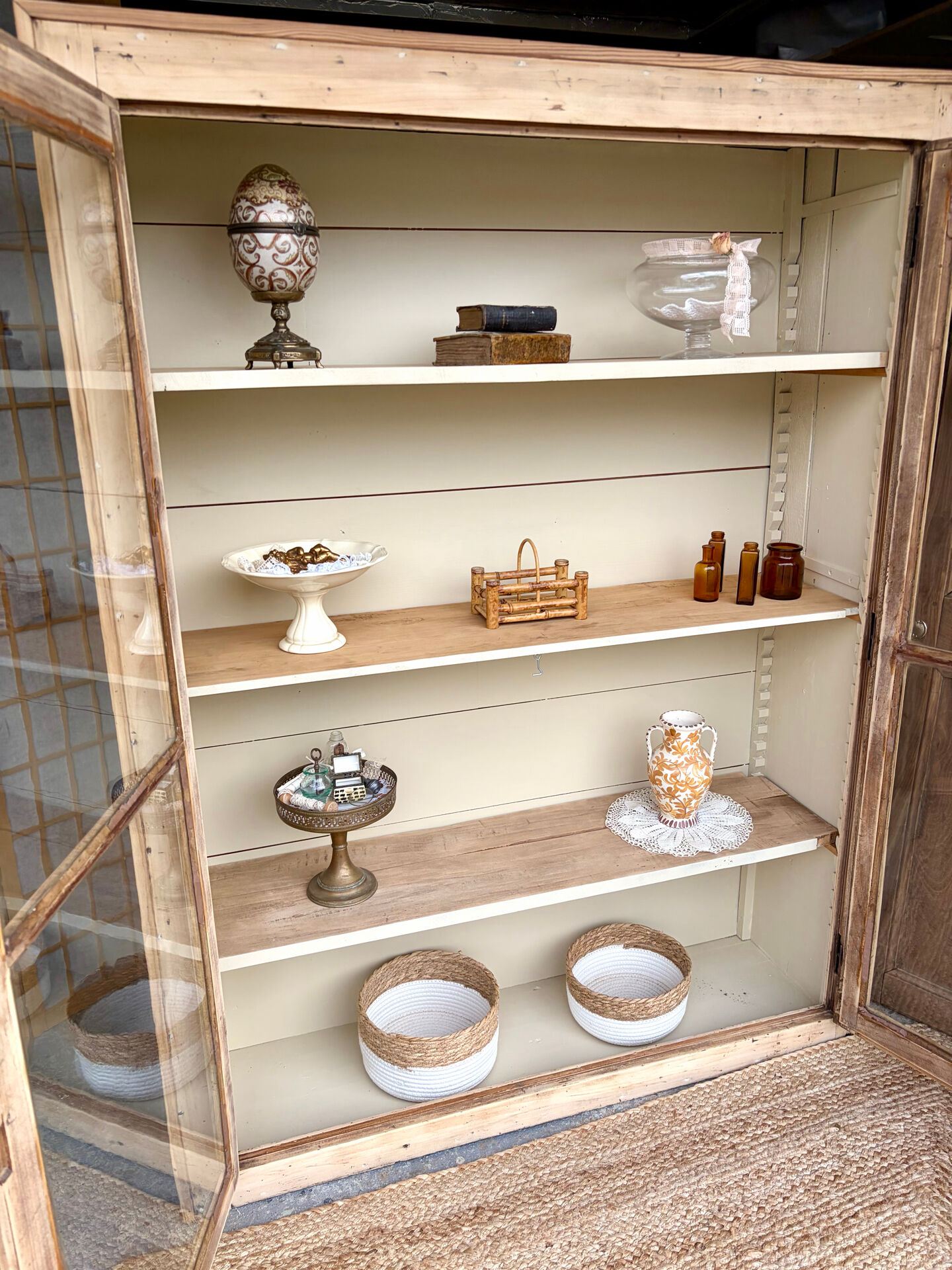 Wooden display cabinet