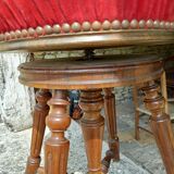 Piano stool