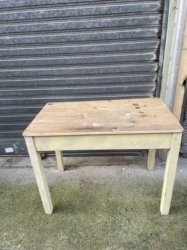 Table vintage 1900 en pin – Cuisine ou Bureau. Belle patine