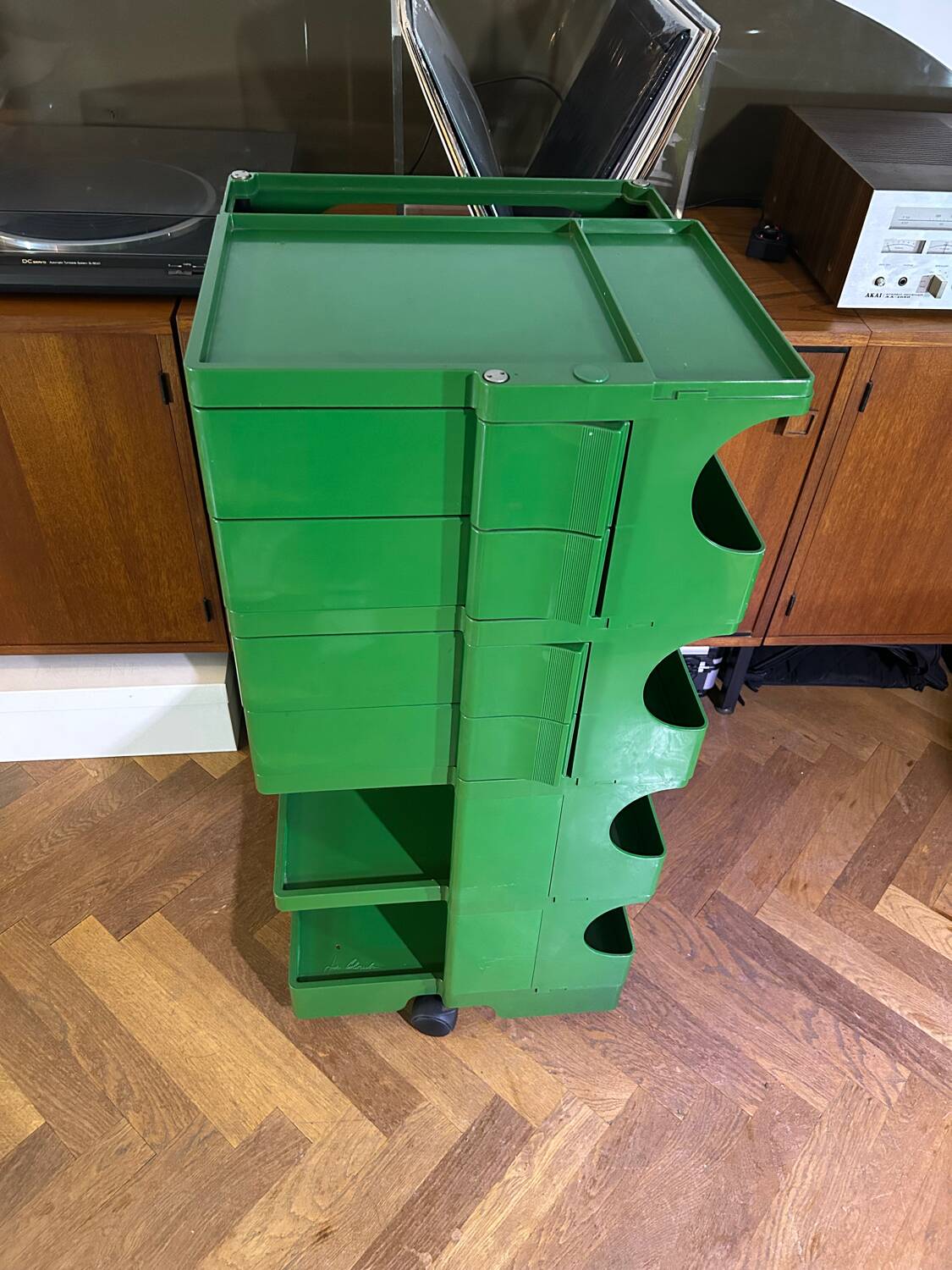 BOBY dessert trolley designed by Joe Colombo, 1970s.