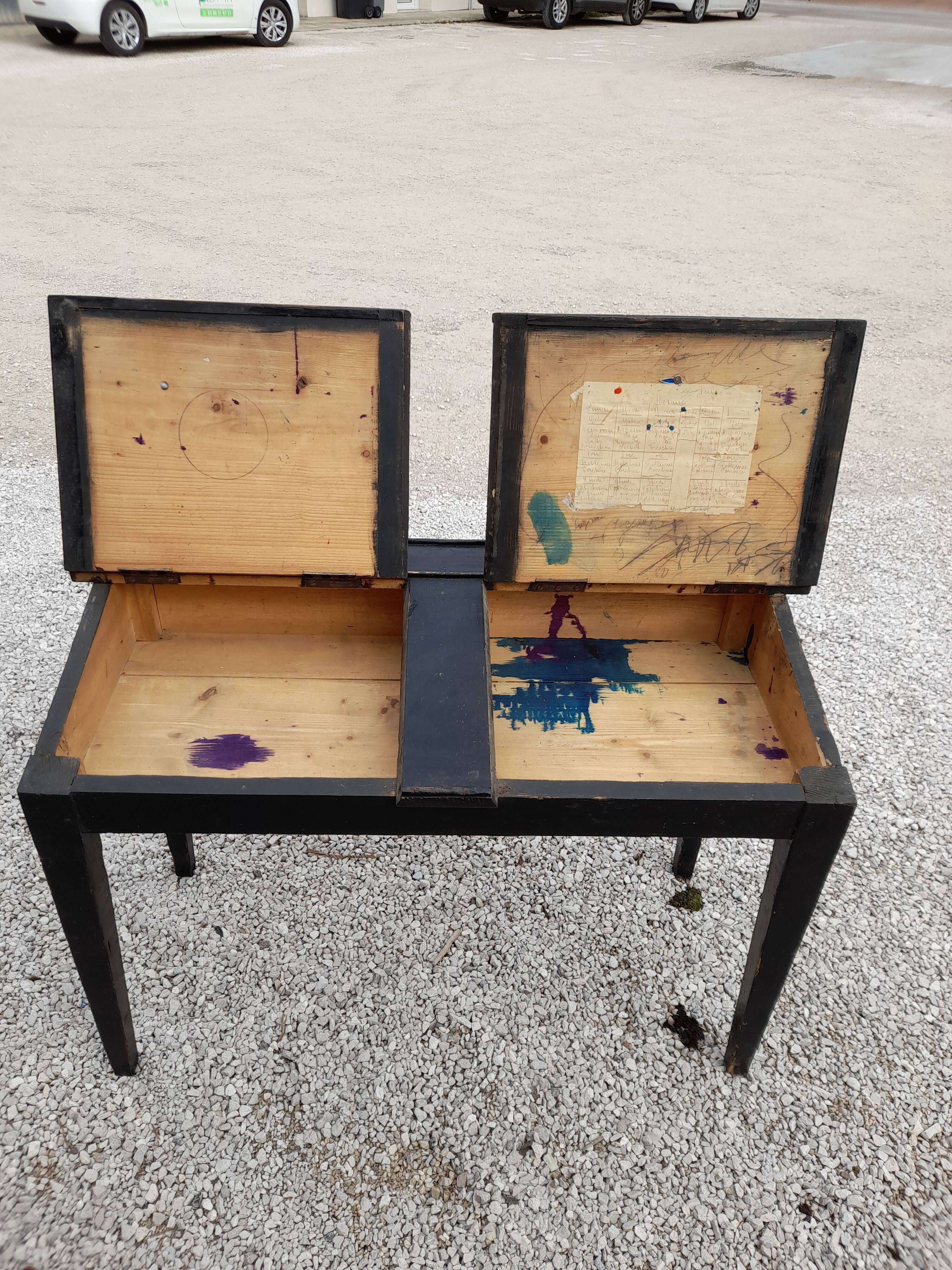 Pupitre bureau enfant d'école peint en noir 1950