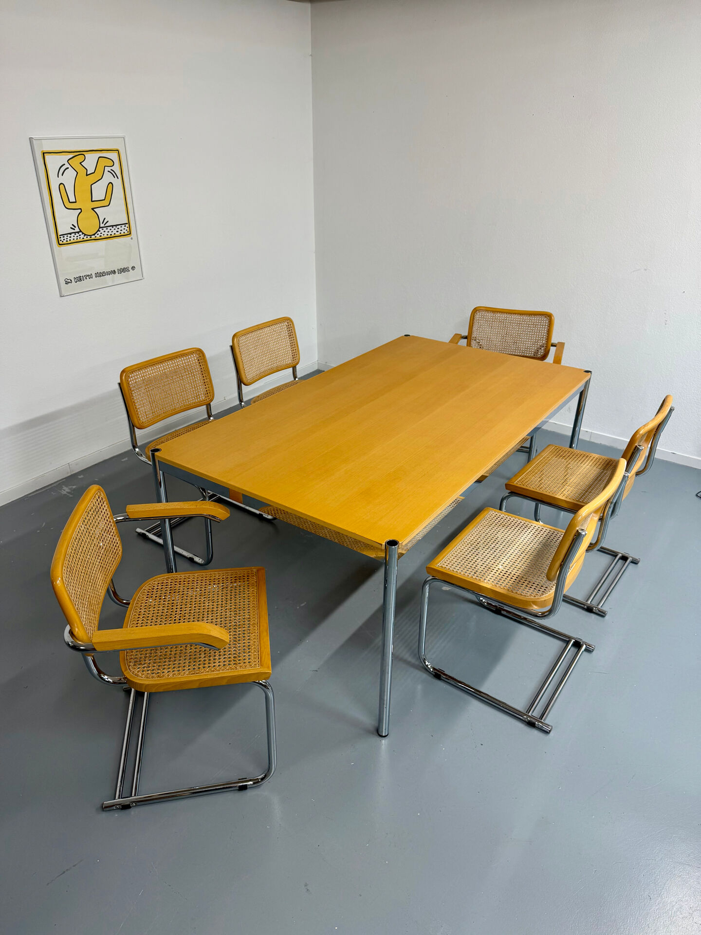 Large table design USM Haller wooden top and chrome structure