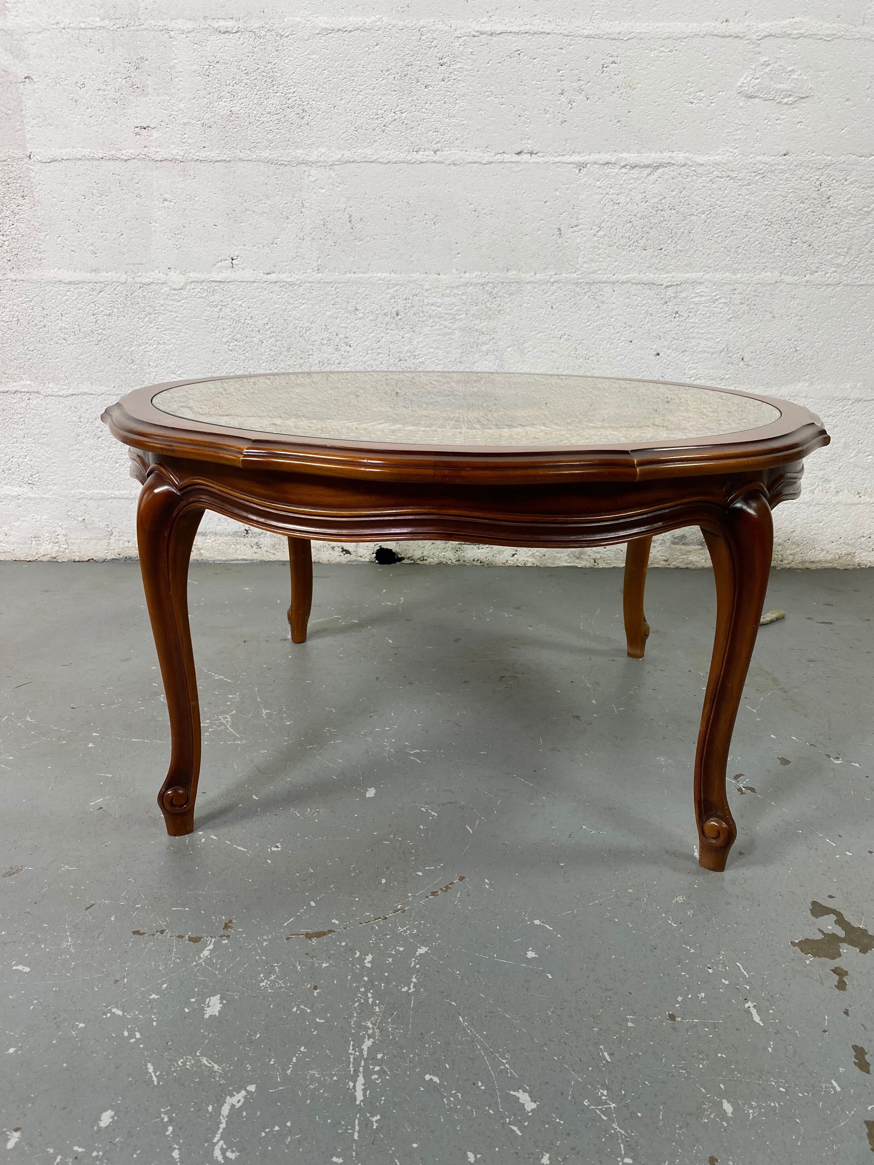 Chippendale Coffee Table in Wood, Canning and Glass