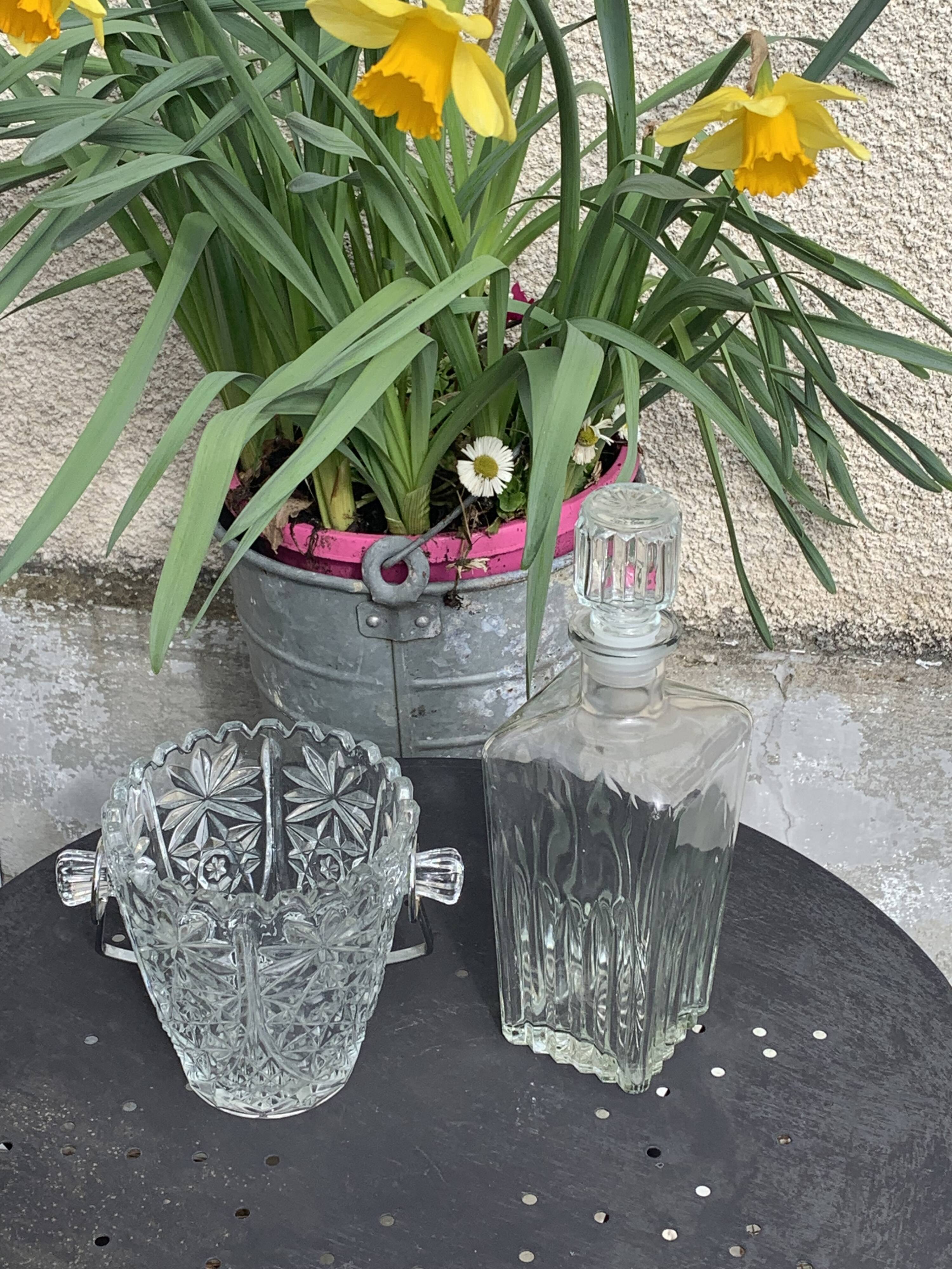 Whiskey carafe and ice bucket in transparent glass vintage 1960/70