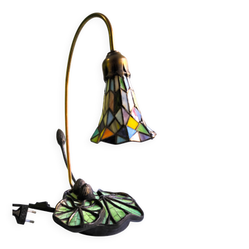 Lampe de table Art Nouveau style Tiffany "Fleur de Lotus"