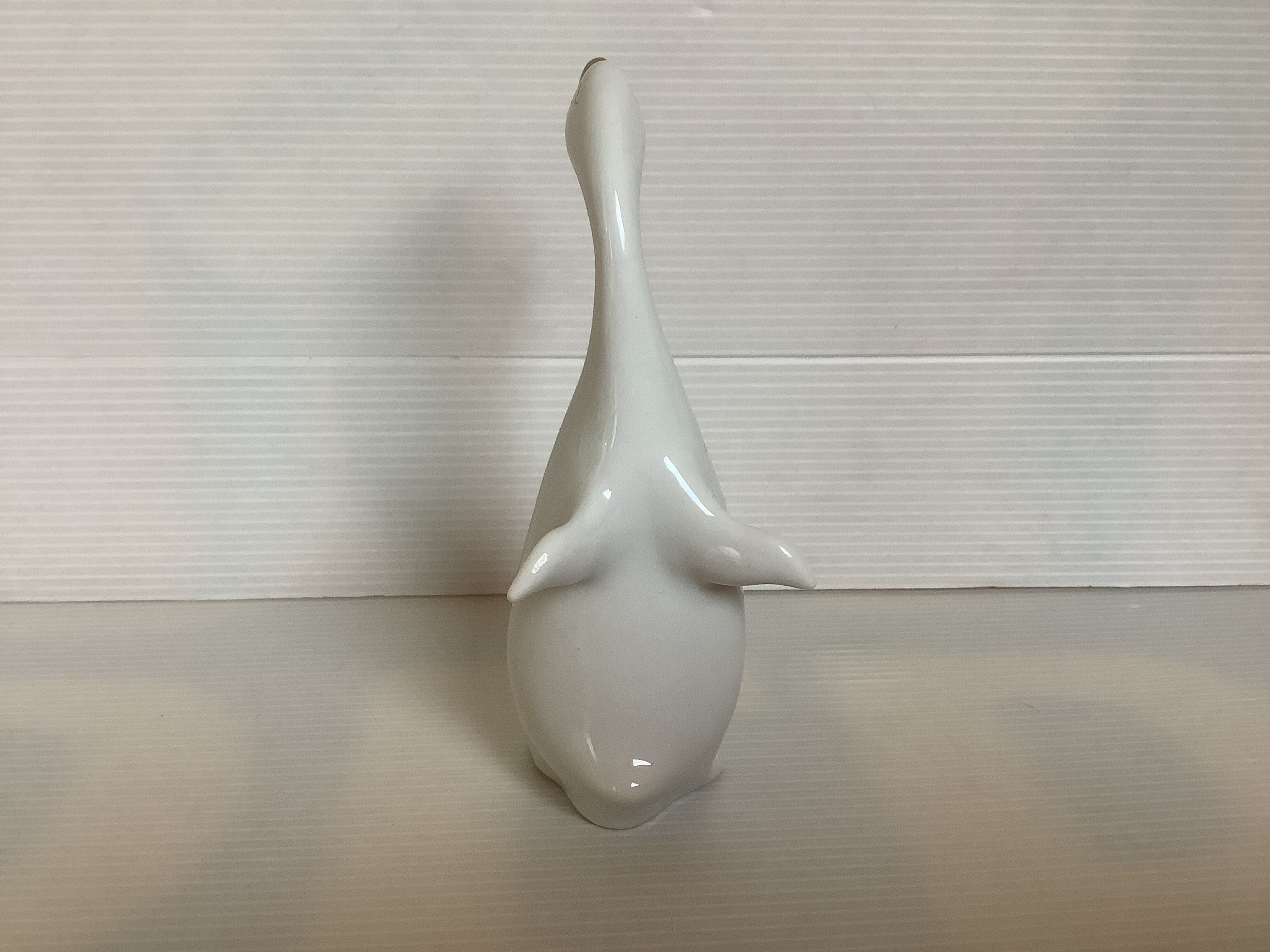 Oie blanche porcelaine hollohaza hungary