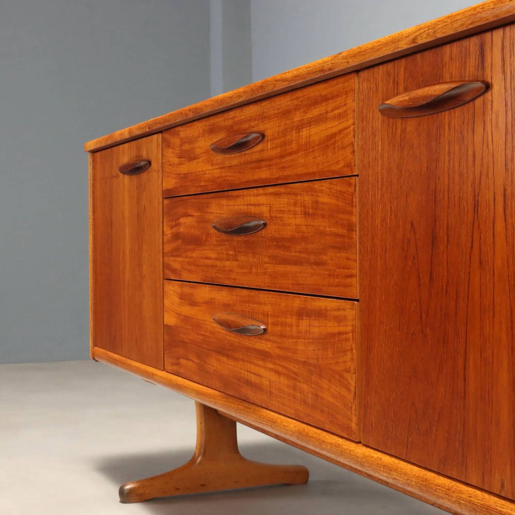 Vintage teak enfilade, UK, 1960s