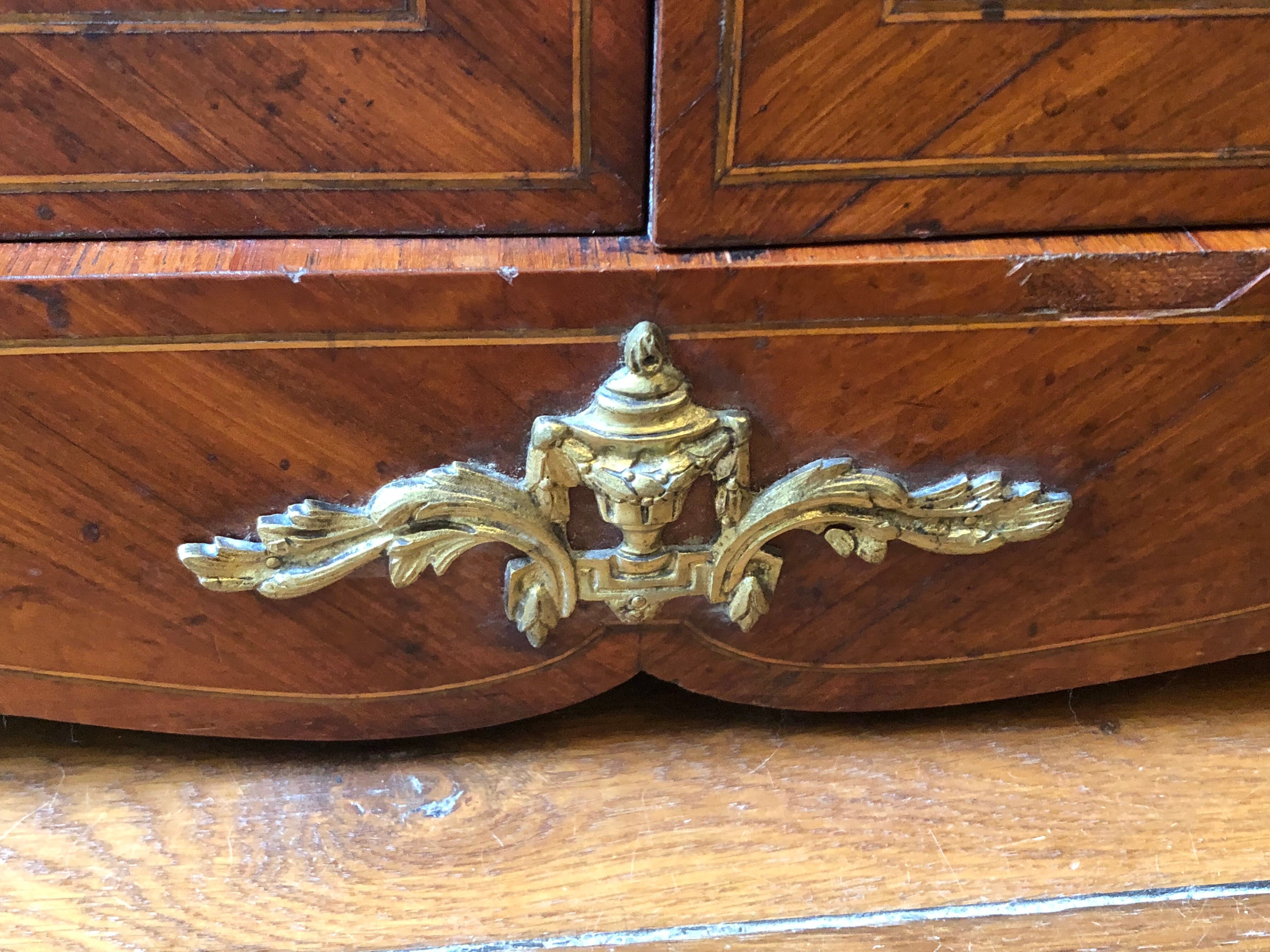 Louis XVI style library period XIXth century