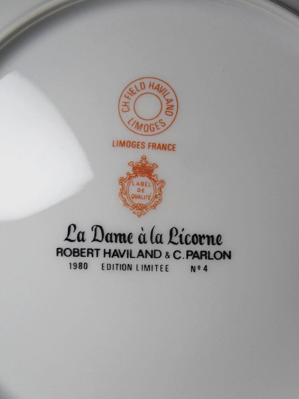 Collection plate Limoges Haviland "The Lady with the Unicorn", 1980 edition.