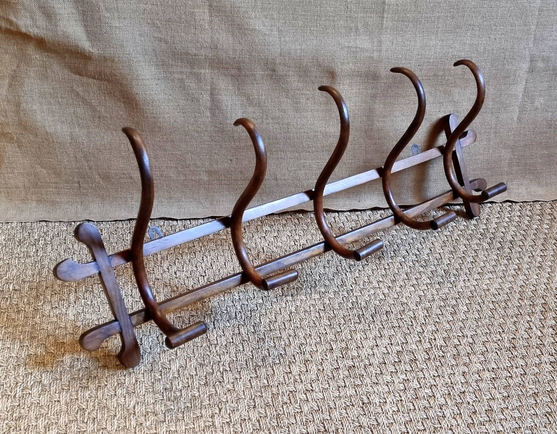 Porte-manteaux mural de bistrot à 5 patères sur cadre années 30