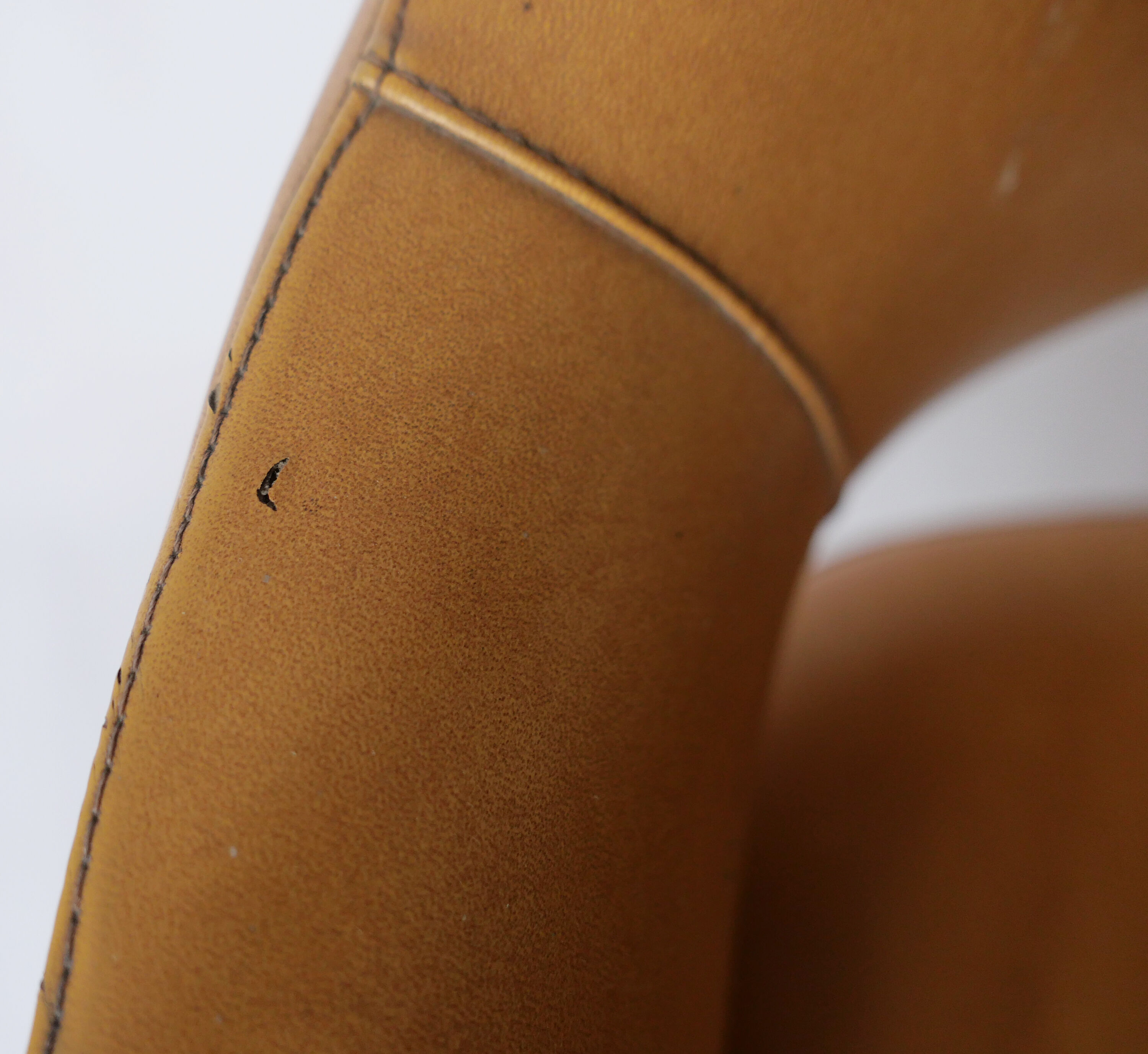 Conference chair Eero Saarinen Knoll 1960