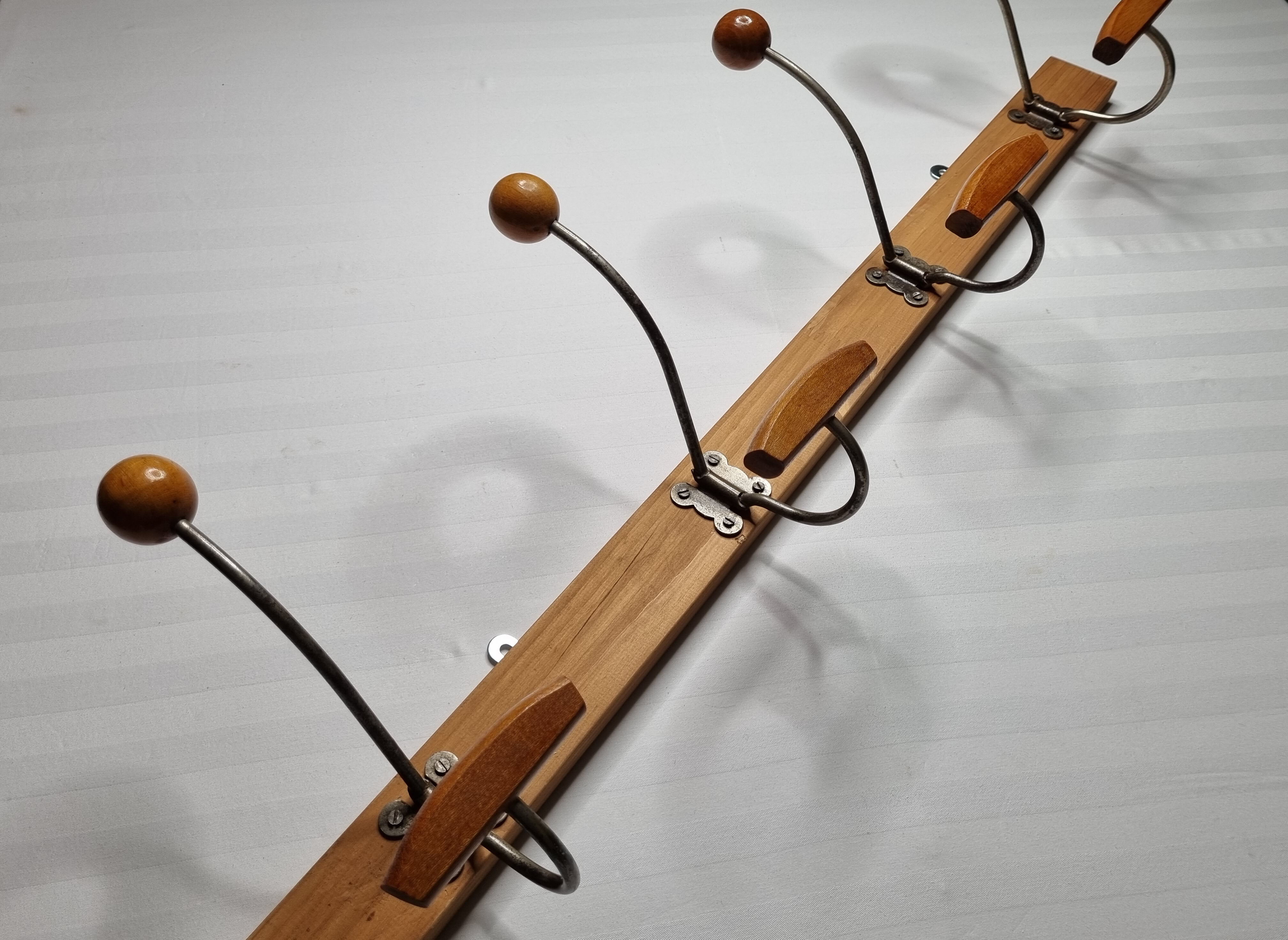 Wall coat rack "bistrot" in metal and wood 1900, 4 hooks