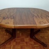 Central-footed rosewood round table