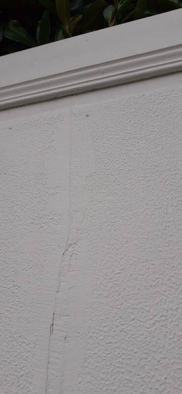 Communication door h221.5xl90cm old paneled, molded, interior