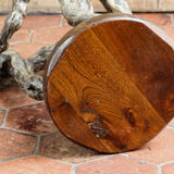Brutalist stool, vines