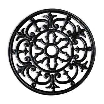 Black cast iron table mat