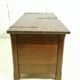 Coffre en bois sculpté de style gothique