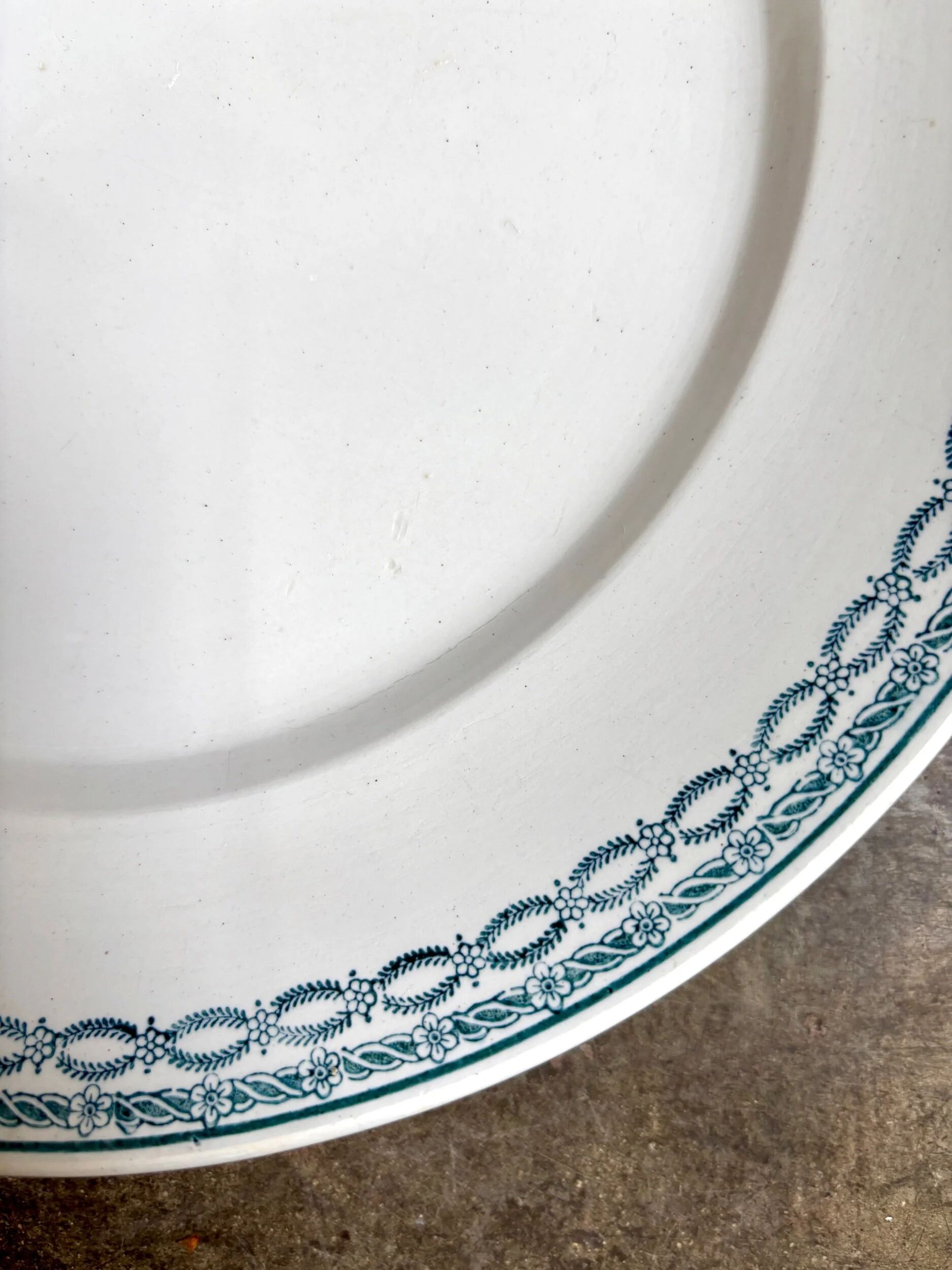 Large round dish St Amand in blue ironstone