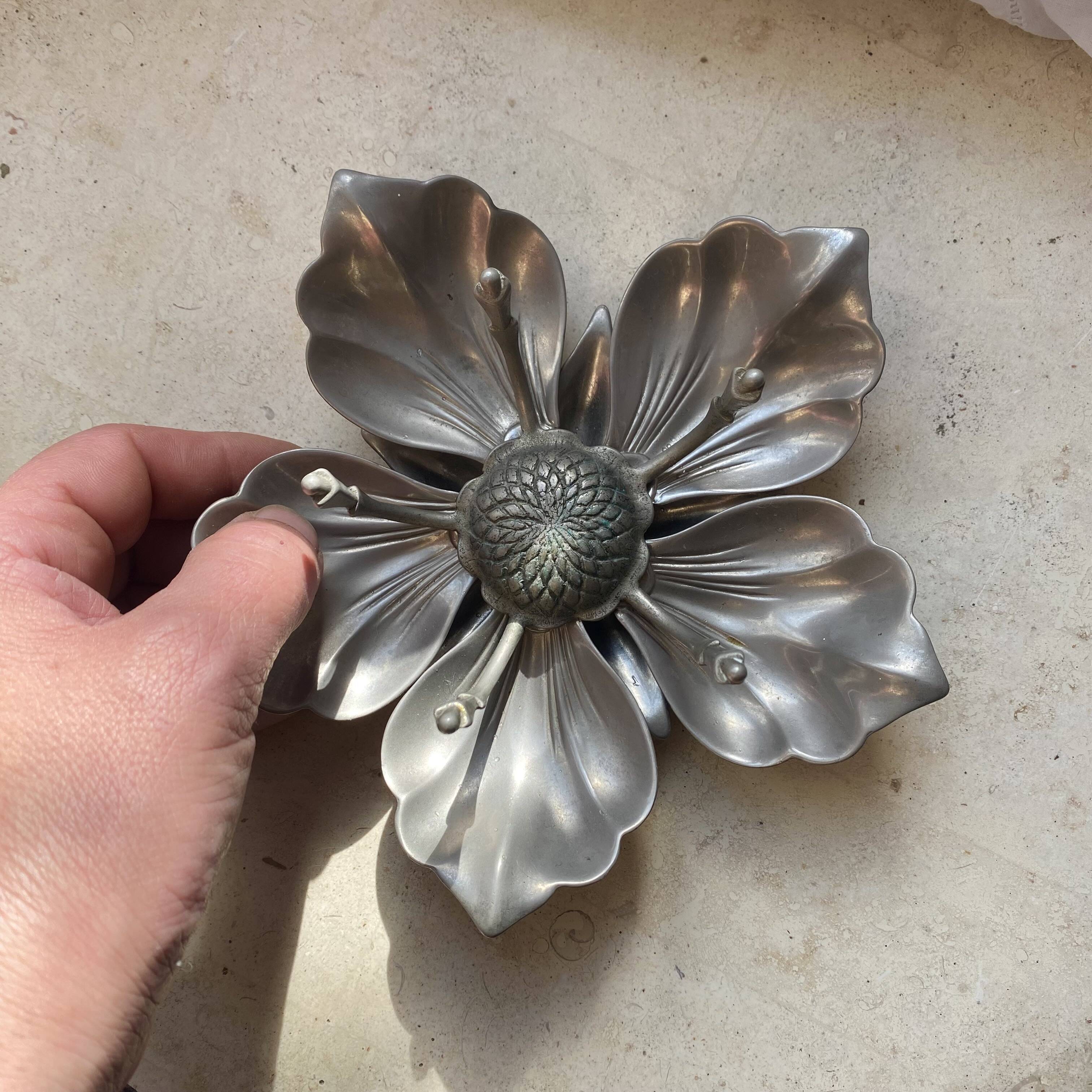 Cendrier fleur vintage pétales amovibles