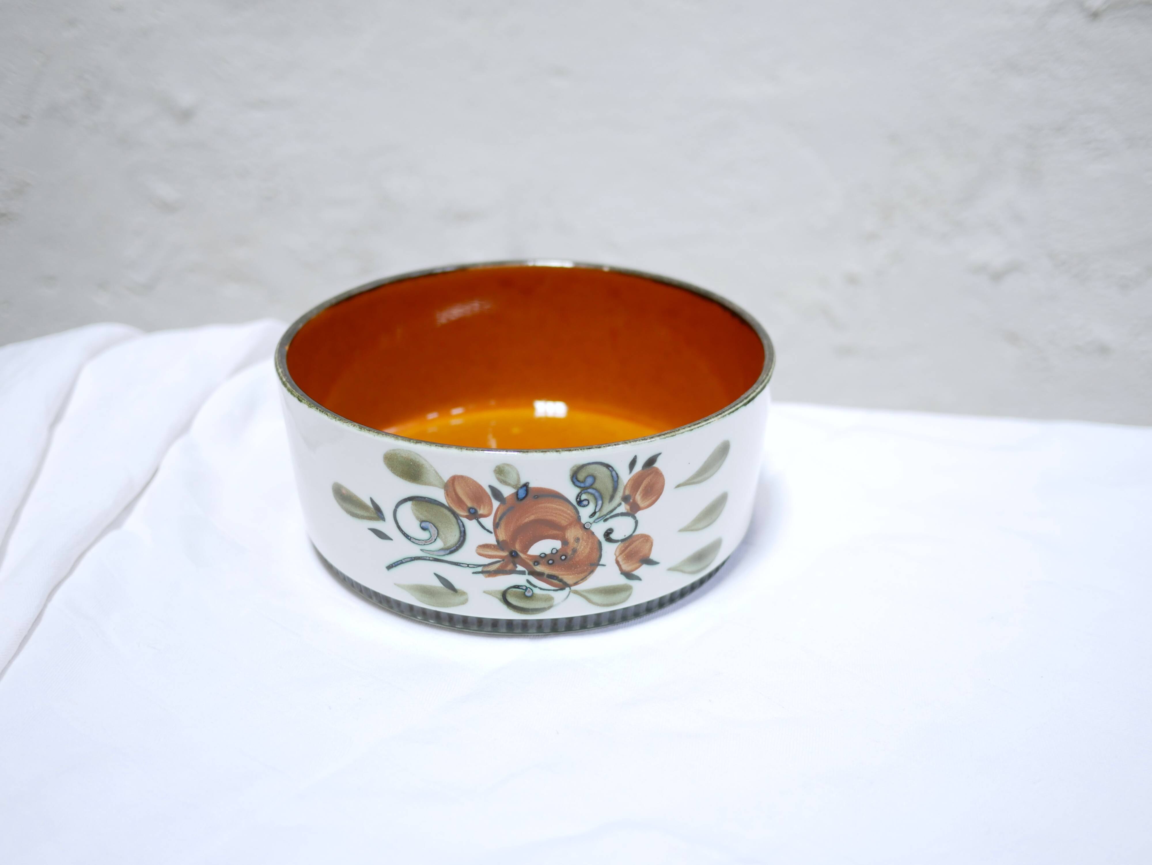 Vintage salad bowl published by Boch La Louvière
