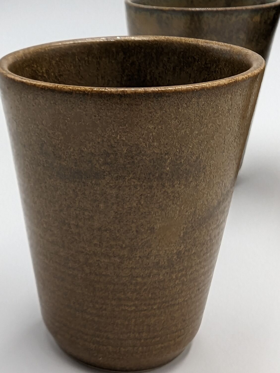 4 stoneware cups