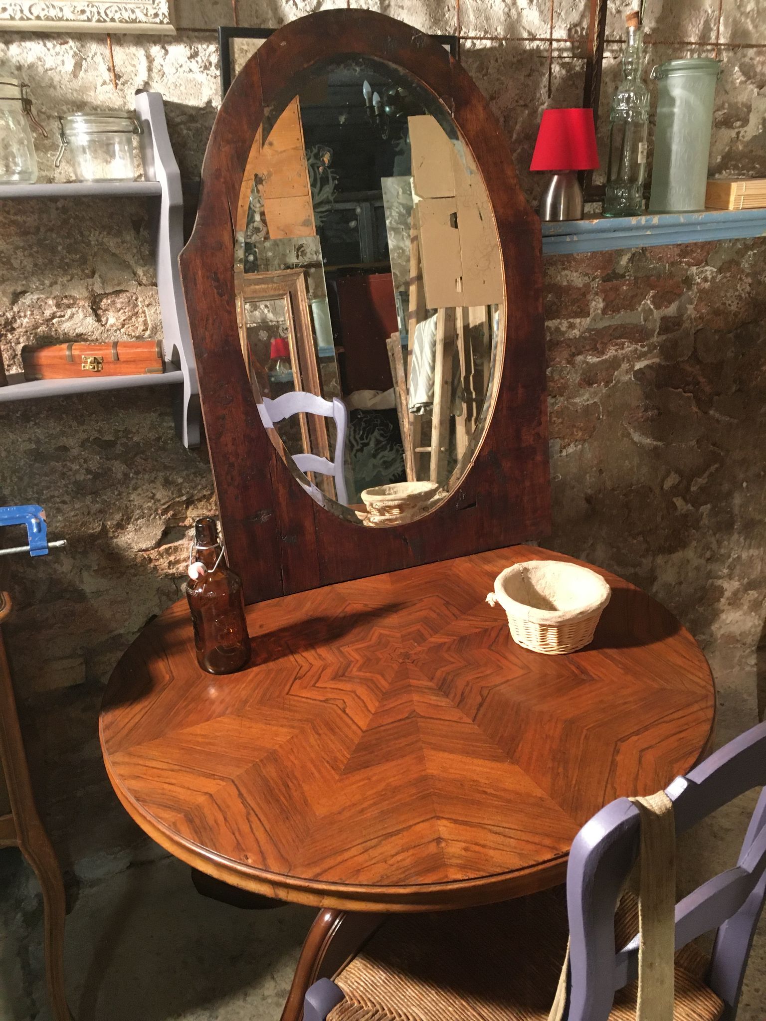 Bevelled oval mirror 92x63