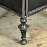 Table de chevet en fer, années 1910