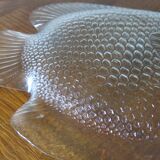 Very large glass fish dish from Arcoroc in very good condition