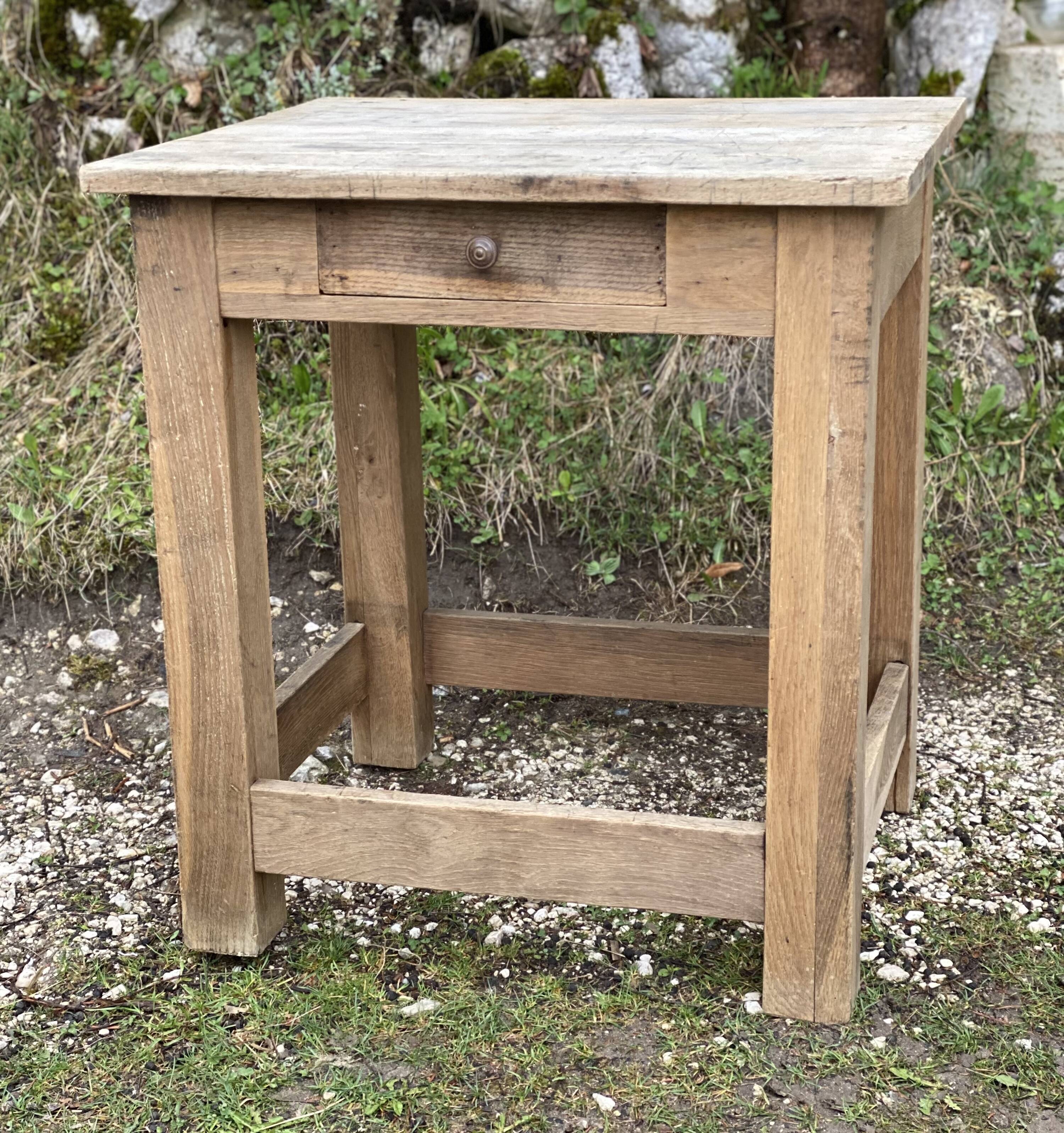 Brutalist table with 1 drawer, stripped oak.