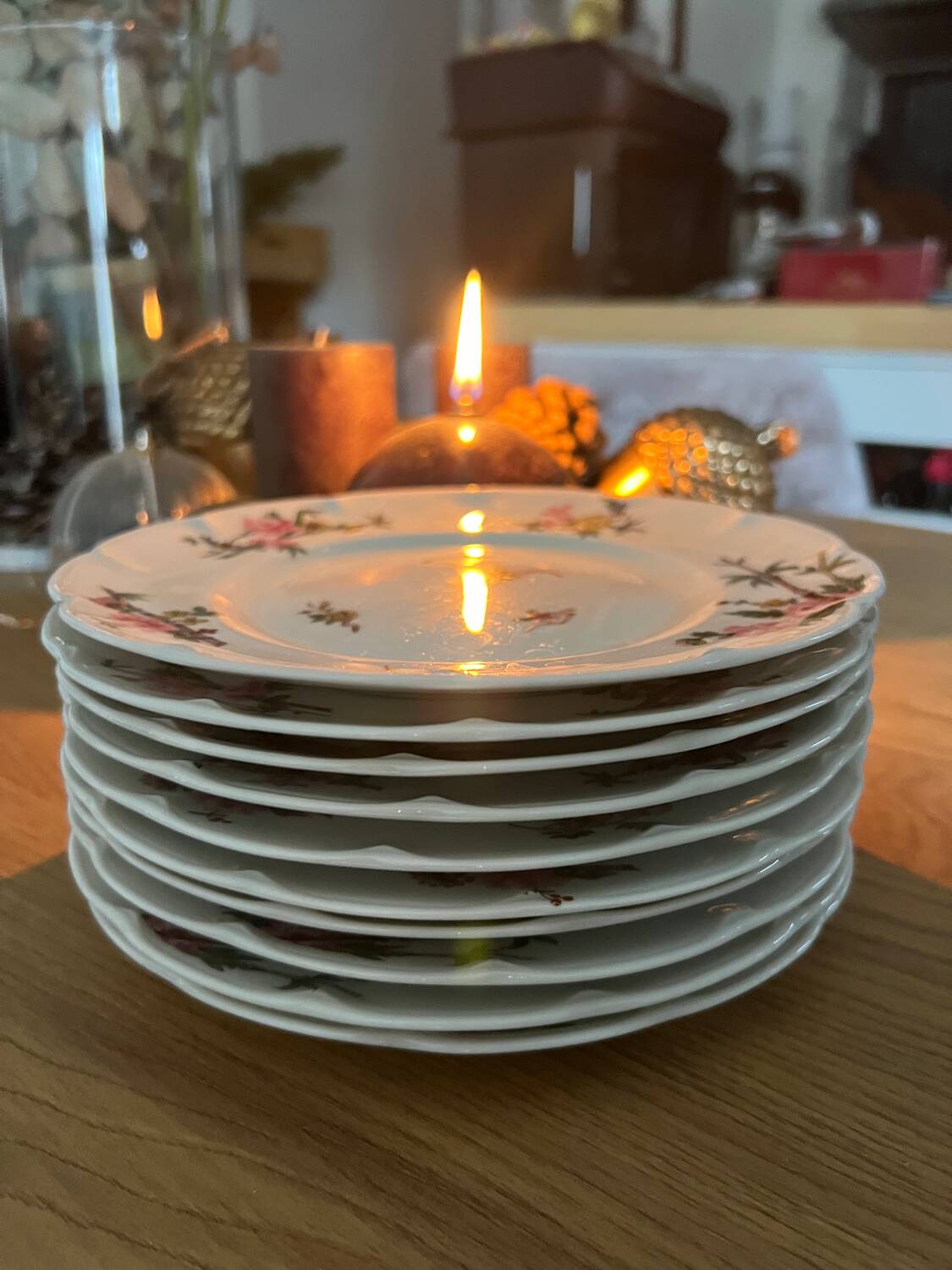 Limoges porcelain service composed of 10 plates and a dish