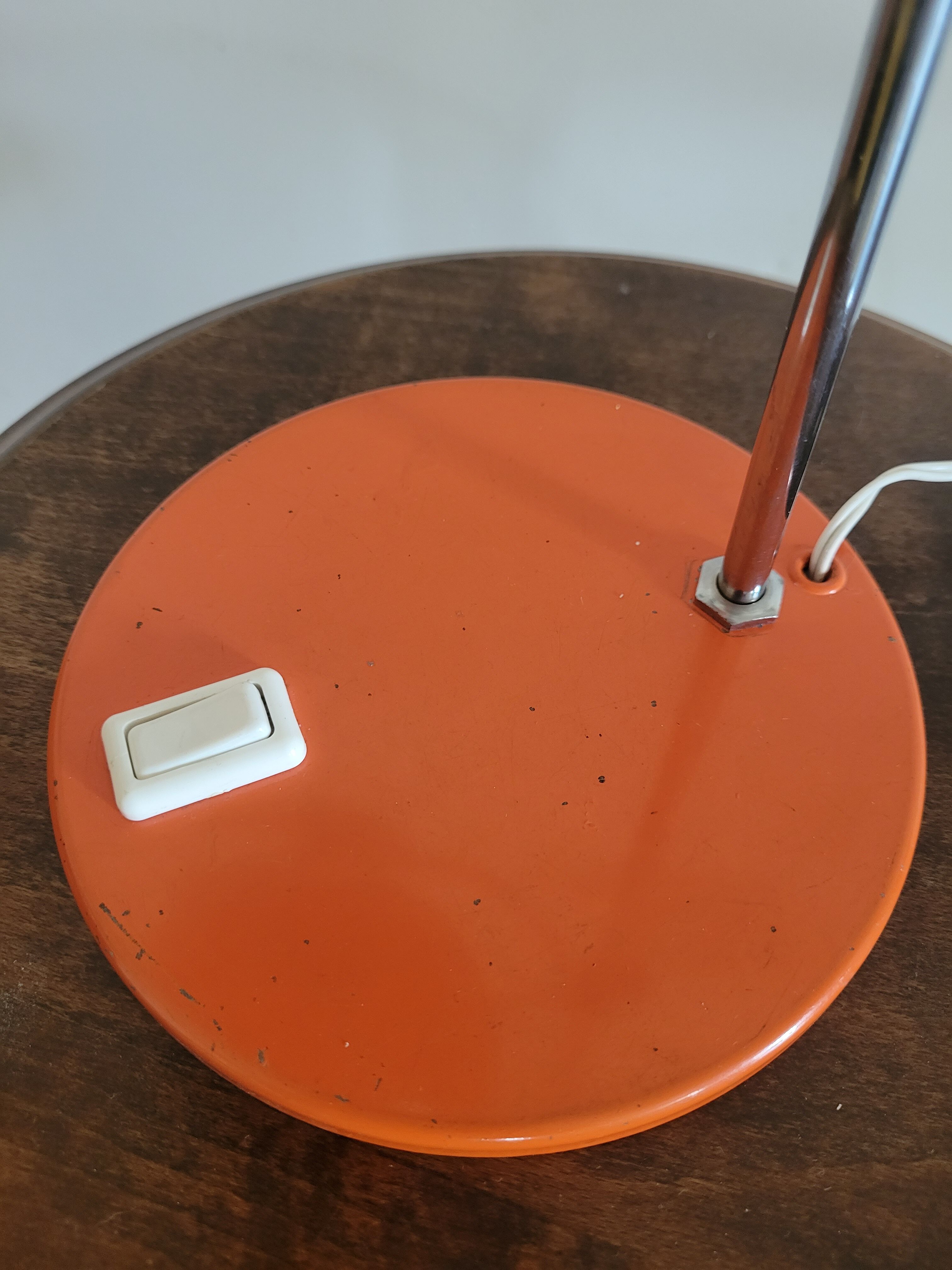 Orange eye ball lamp