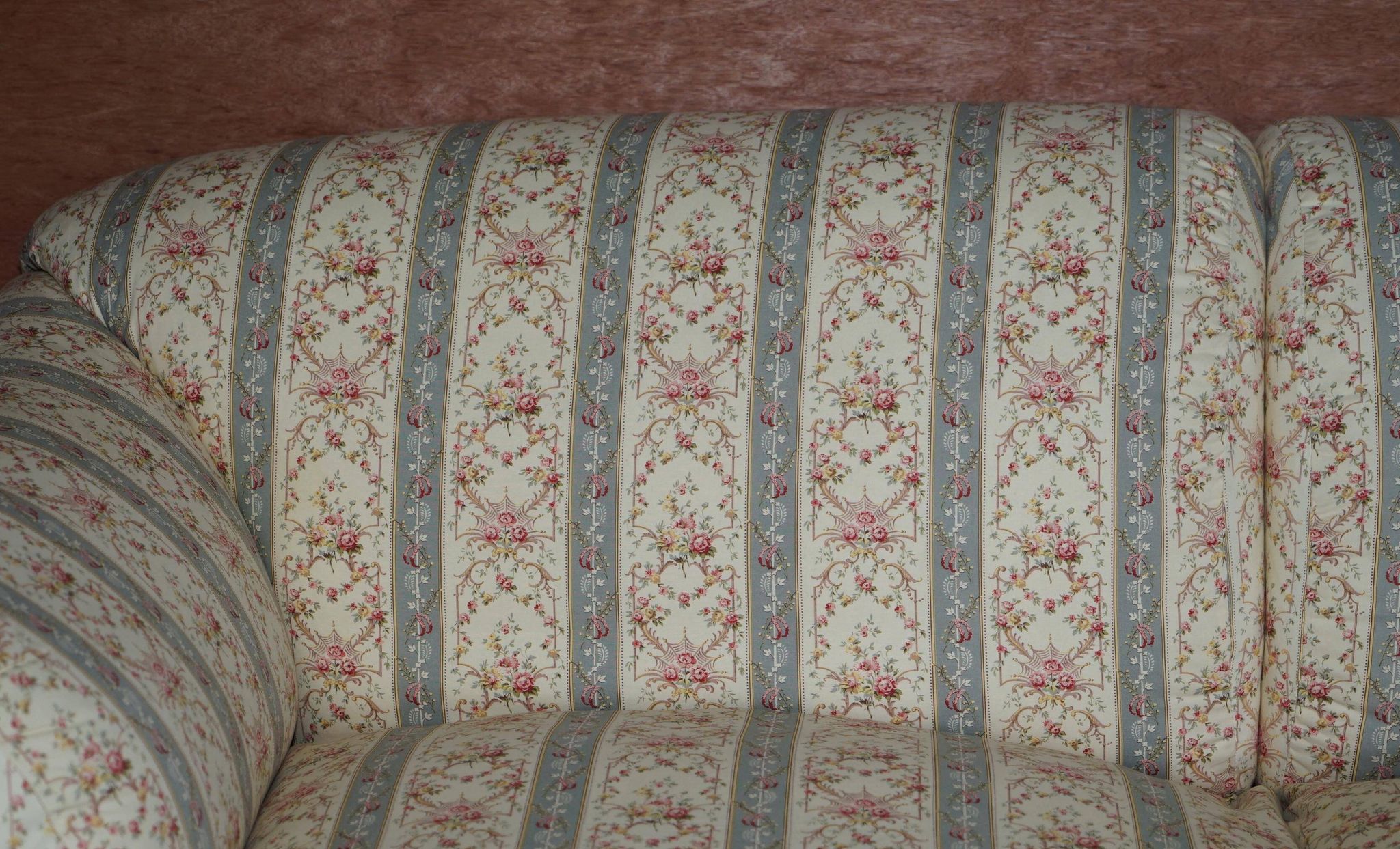 Large canapé Antique Howard & Sons Portarlington original tapestry ticking