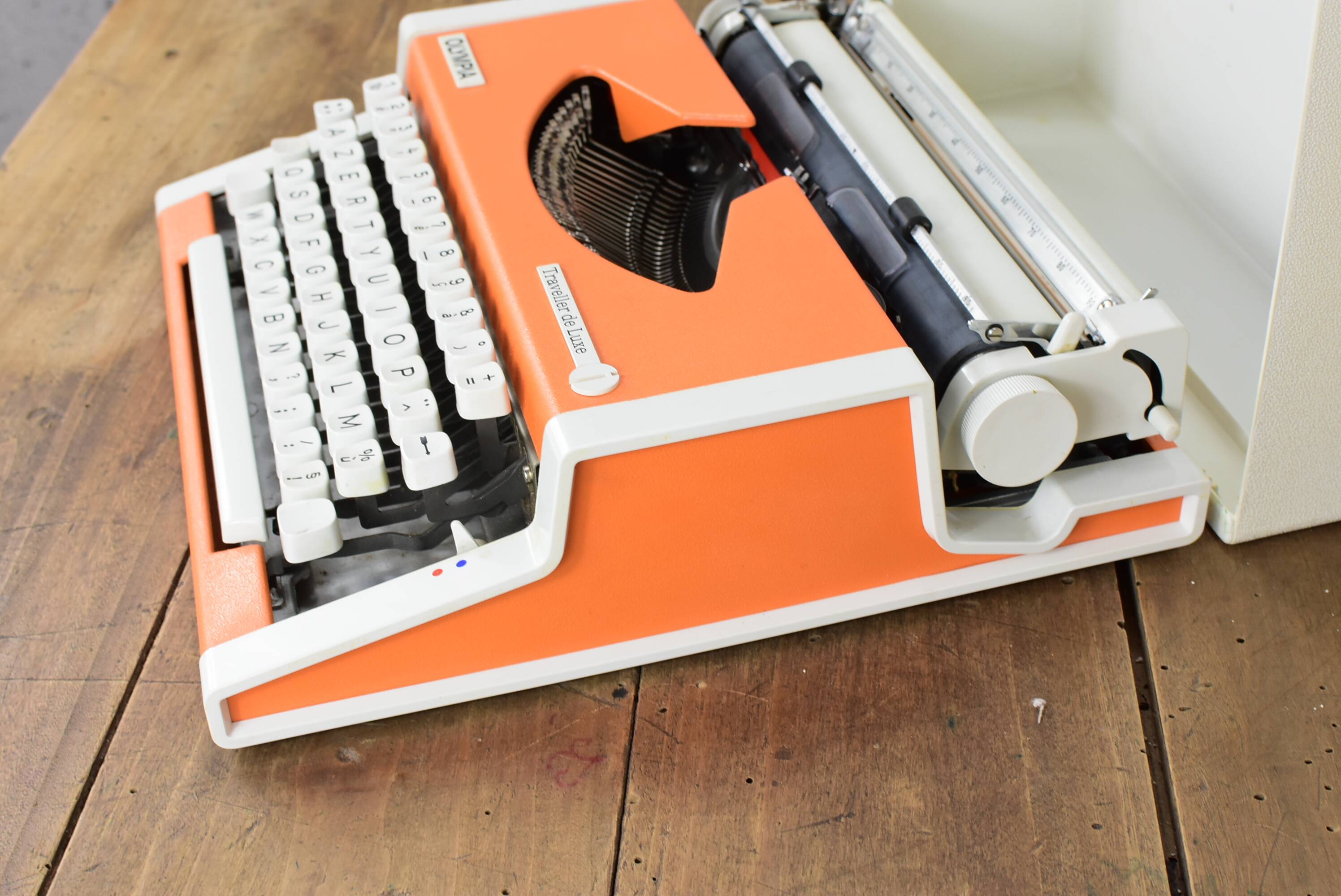Olympia Traveller luxury typewriter