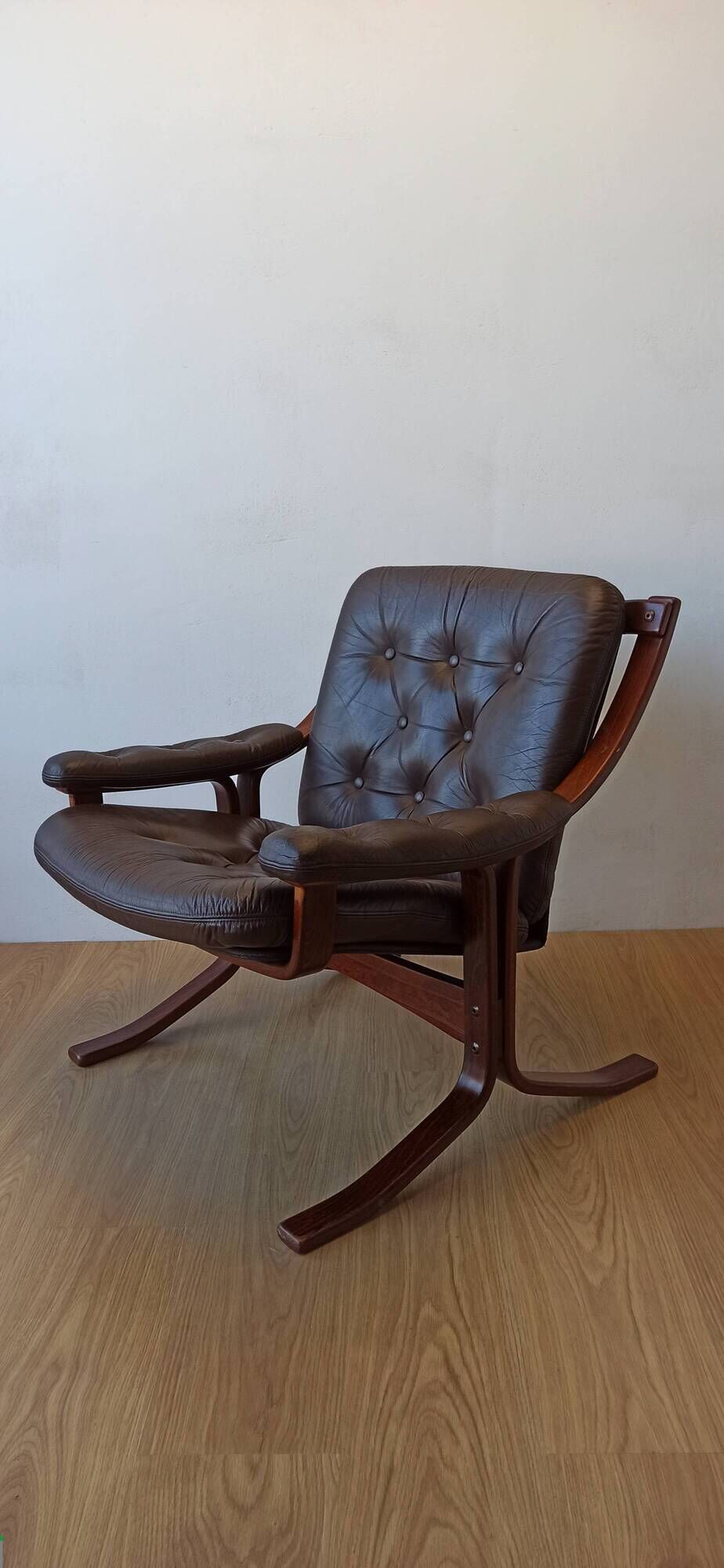 Norwegian Easy Chairs in Leather by Jon Hjortdal, Velledalen. Set of 2.