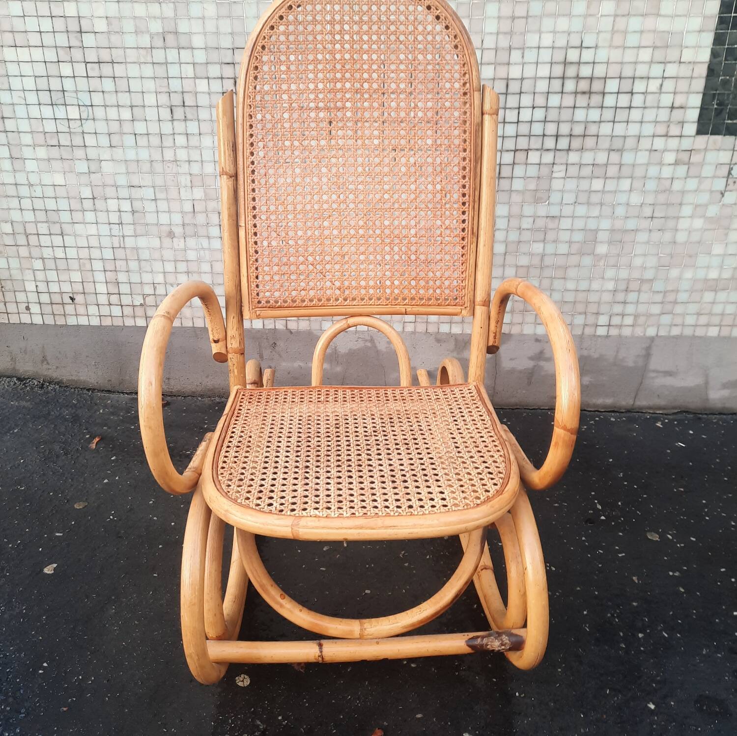 Children's rocking chair