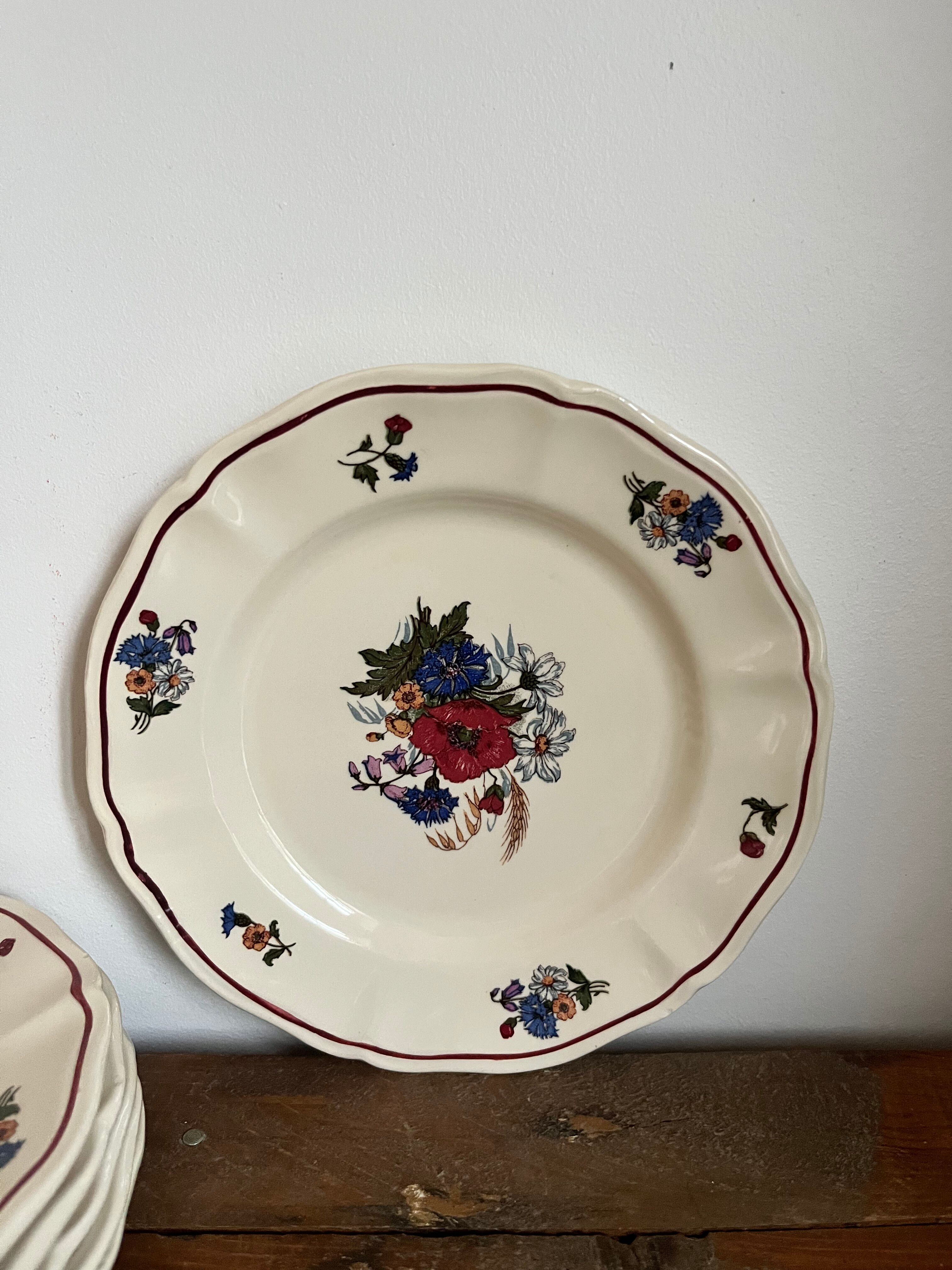 6 dessert plates