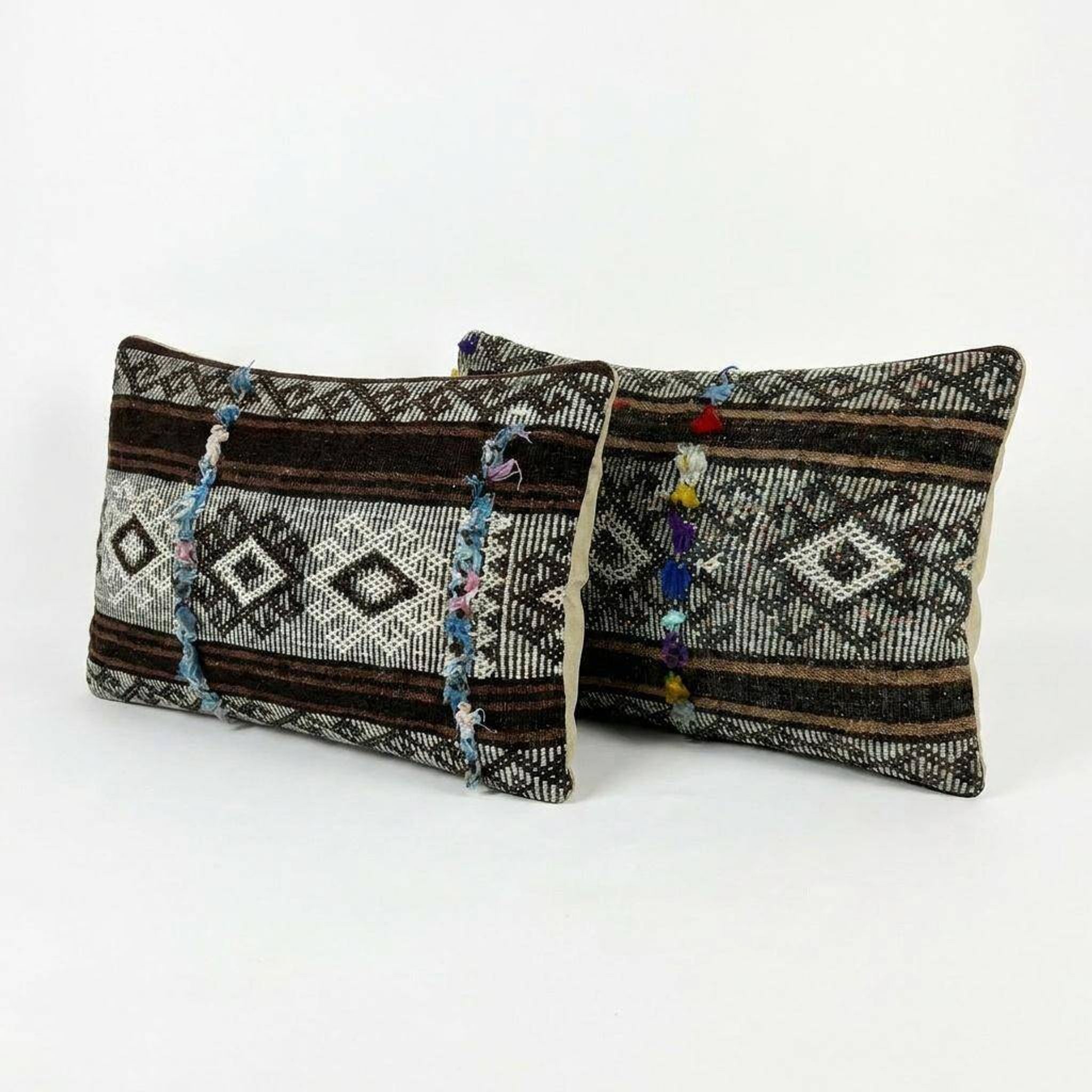 Set of 2 vintage kilim cushion covers 41x61 cm