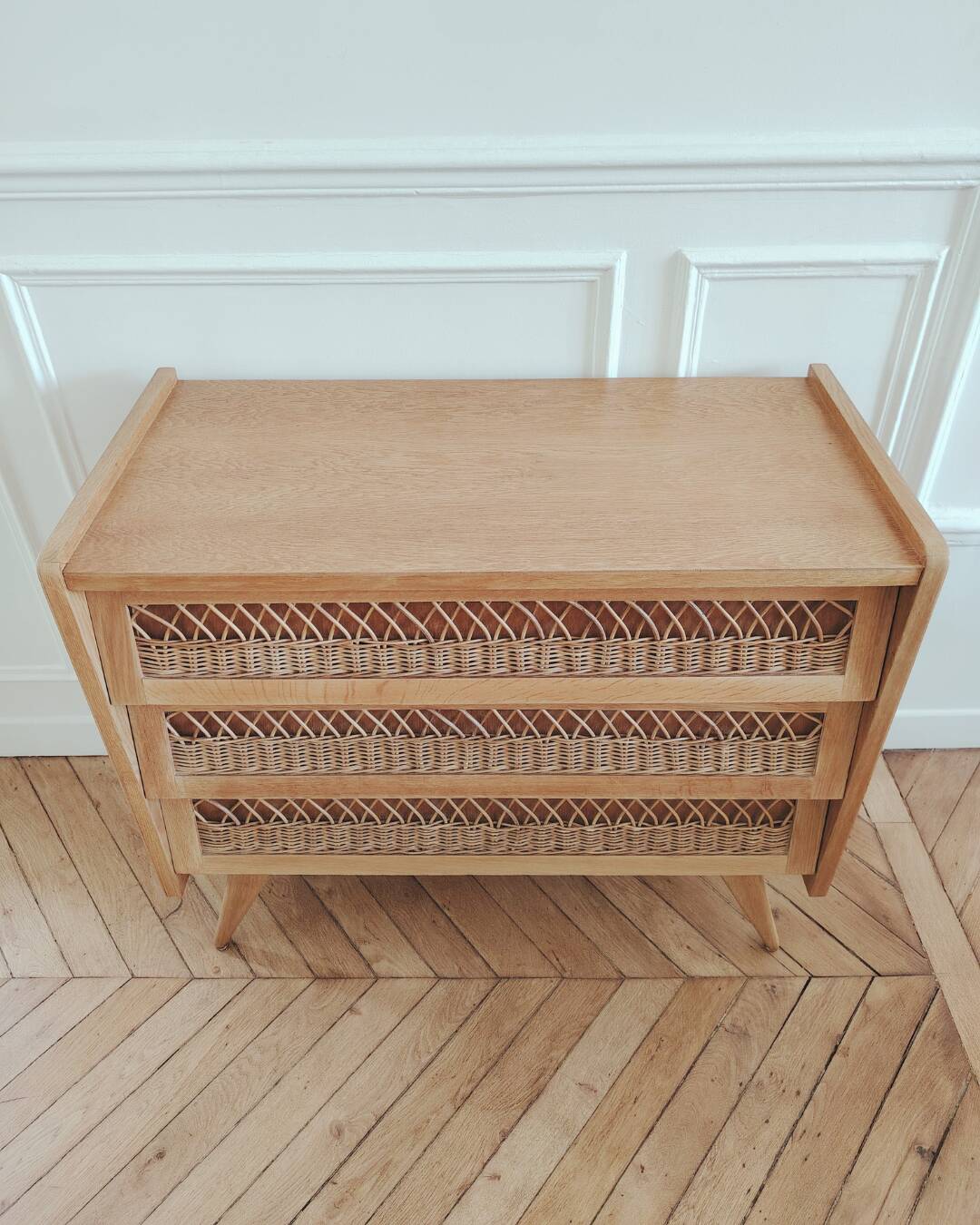 Commode en bois et rotin vintage rénovée, années 60