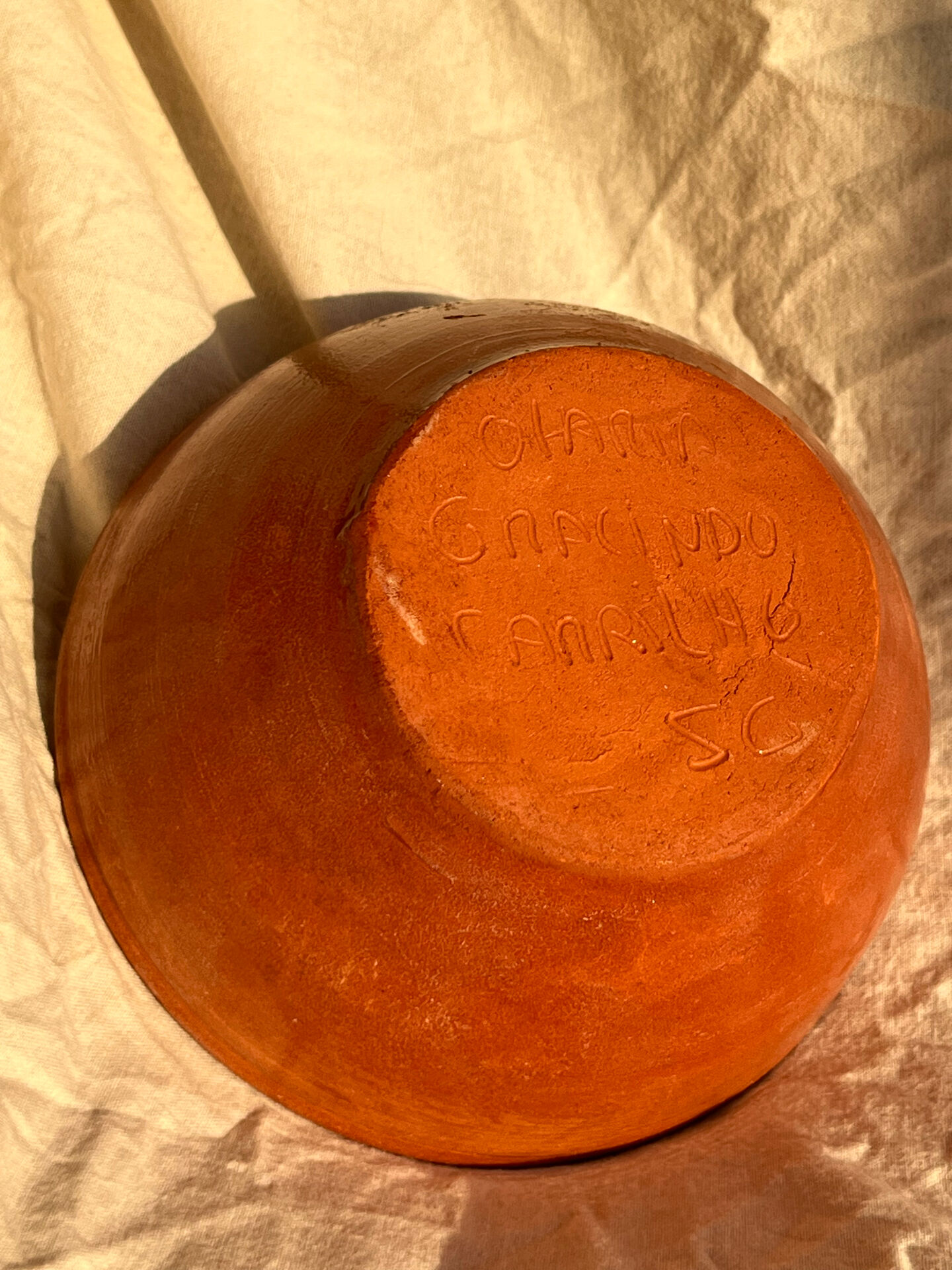 Bowl in Portuguese artisan pottery Signed Gracindo Carrilho