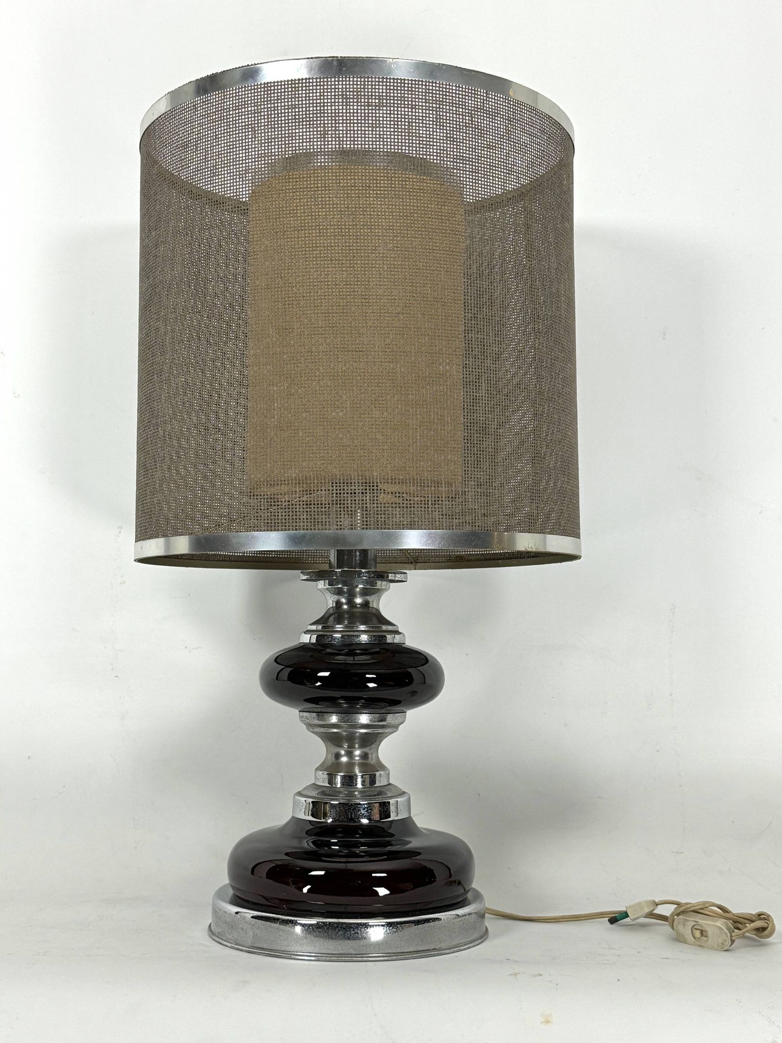 Space age Table lamp in chrome and lacquer. Italy 1970s