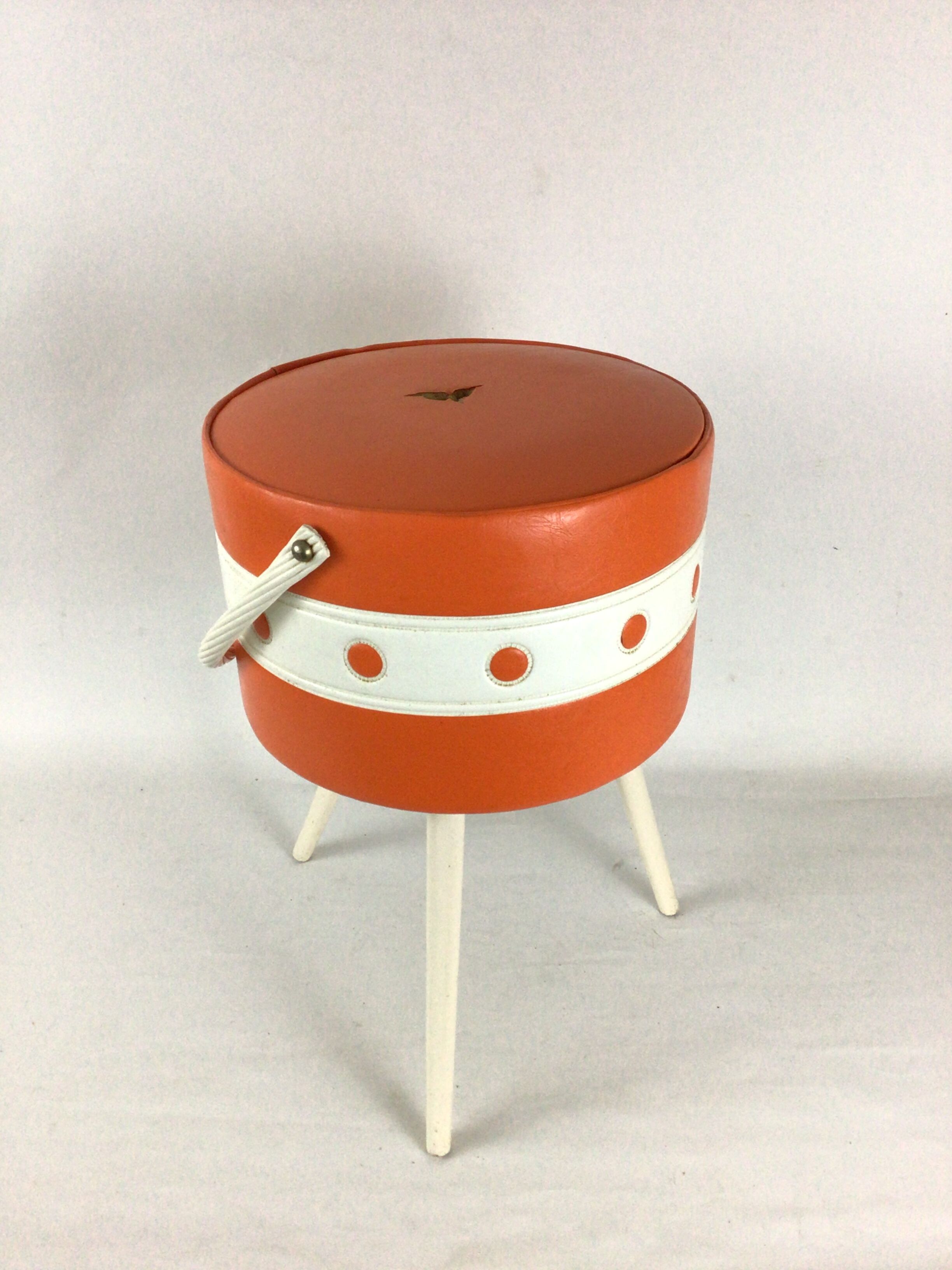 Vintage 70s sewing box