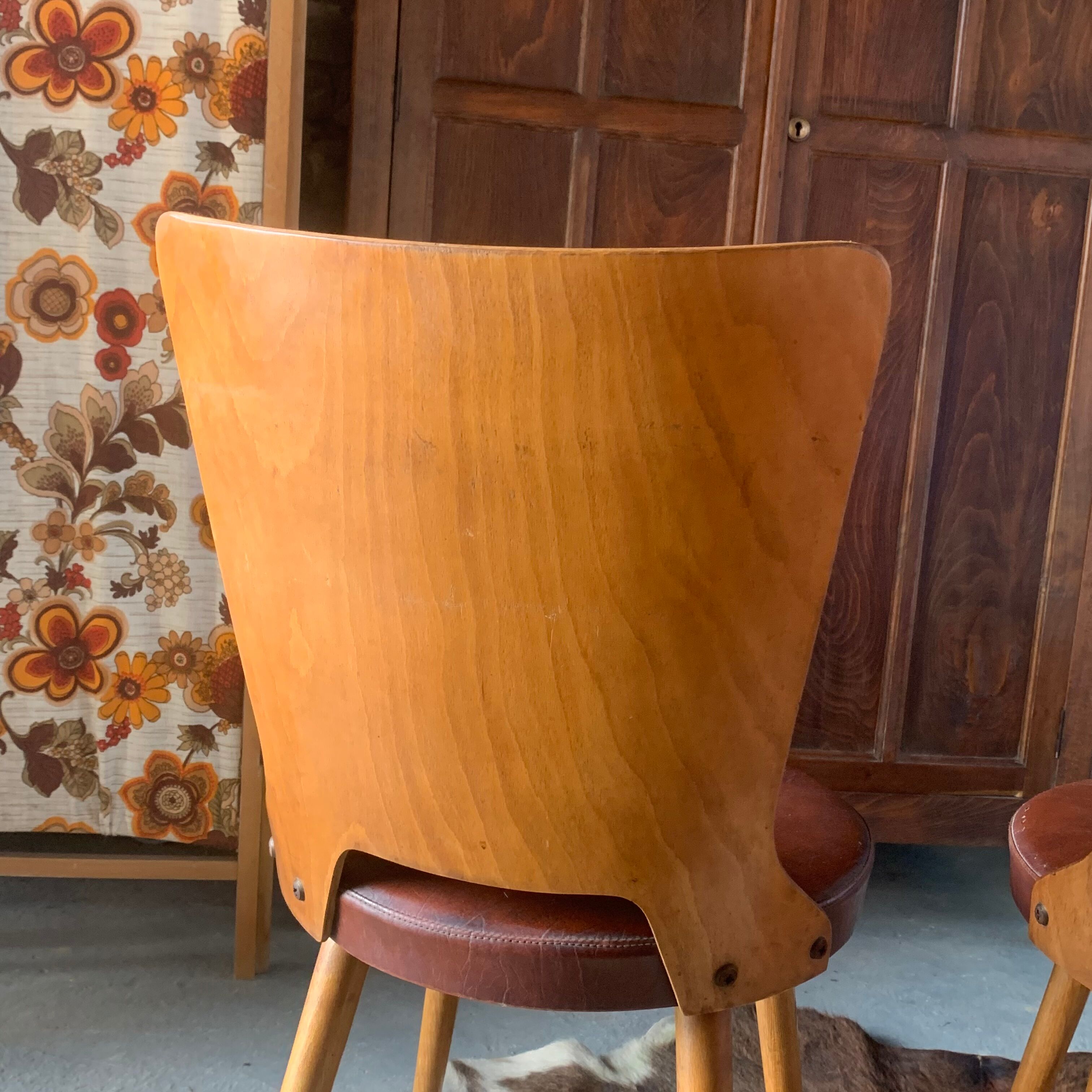 Pair of chairs baumann model Dove 60s