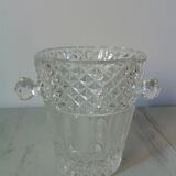 Ice bucket