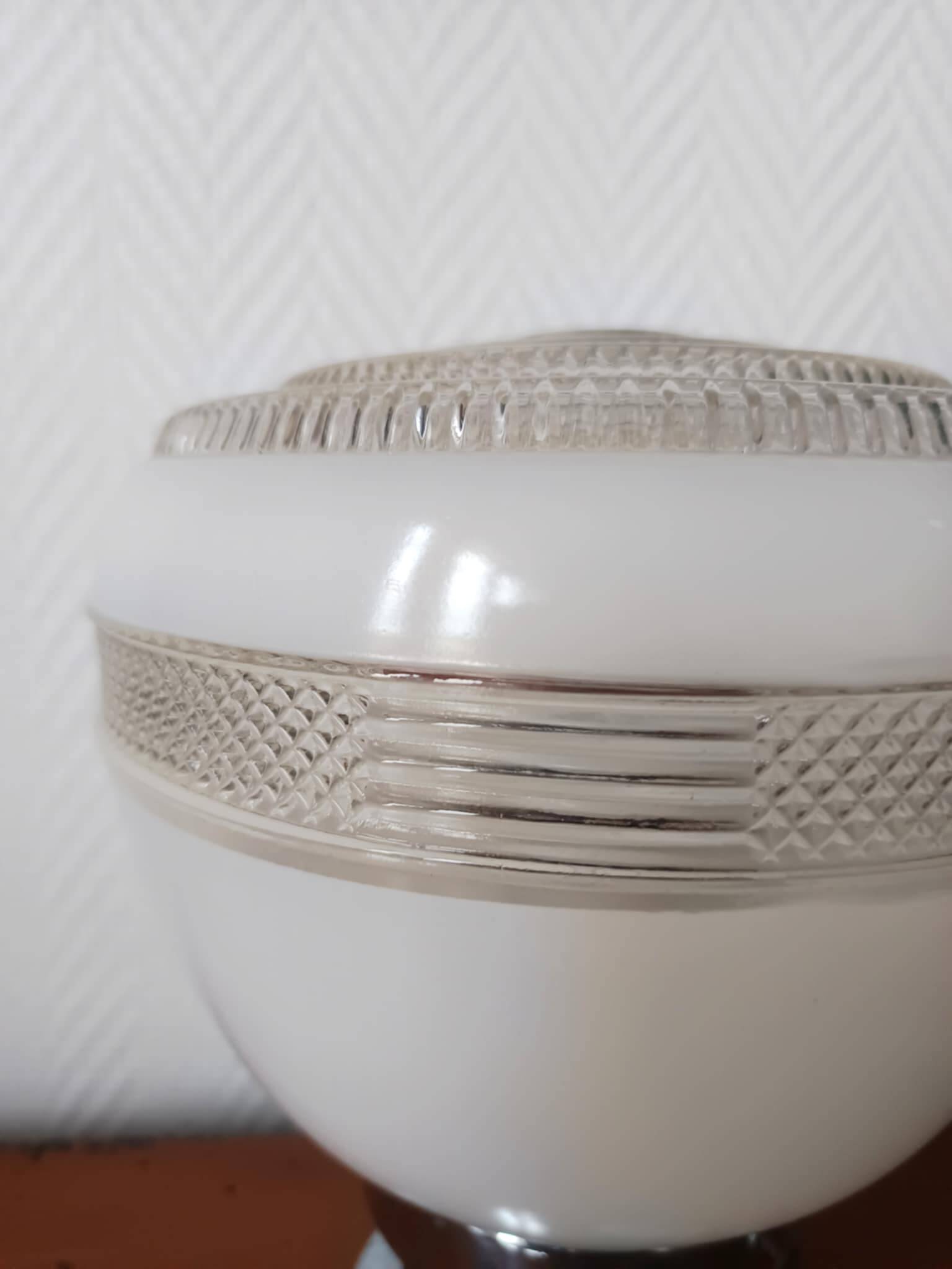 Lampe space age globe et chrome