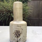 Sandstone lamp foot of the Pottery of the Dove